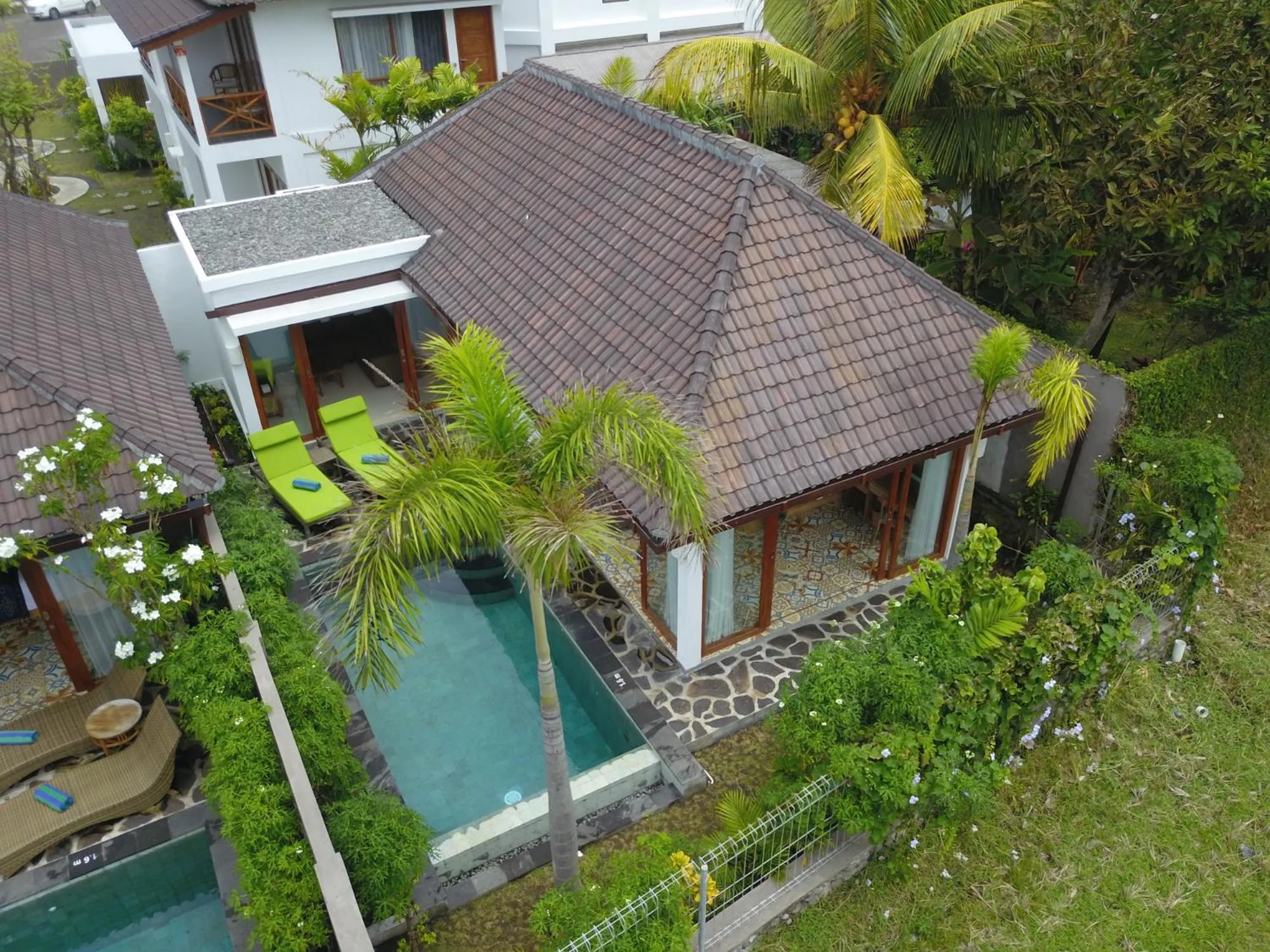 Property building in Wide Sands Beach Retreat