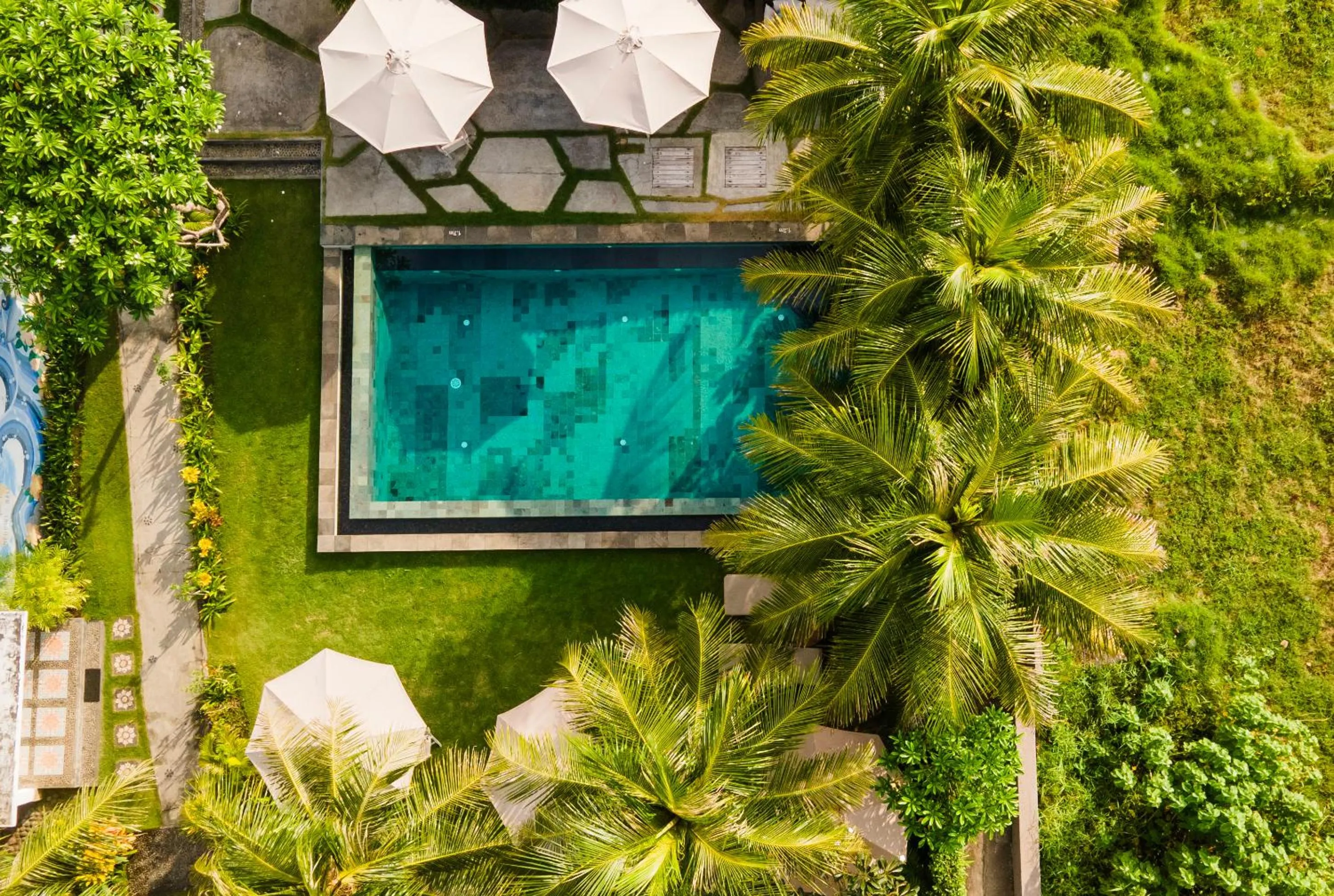 Garden in Wide Sands Beach Retreat