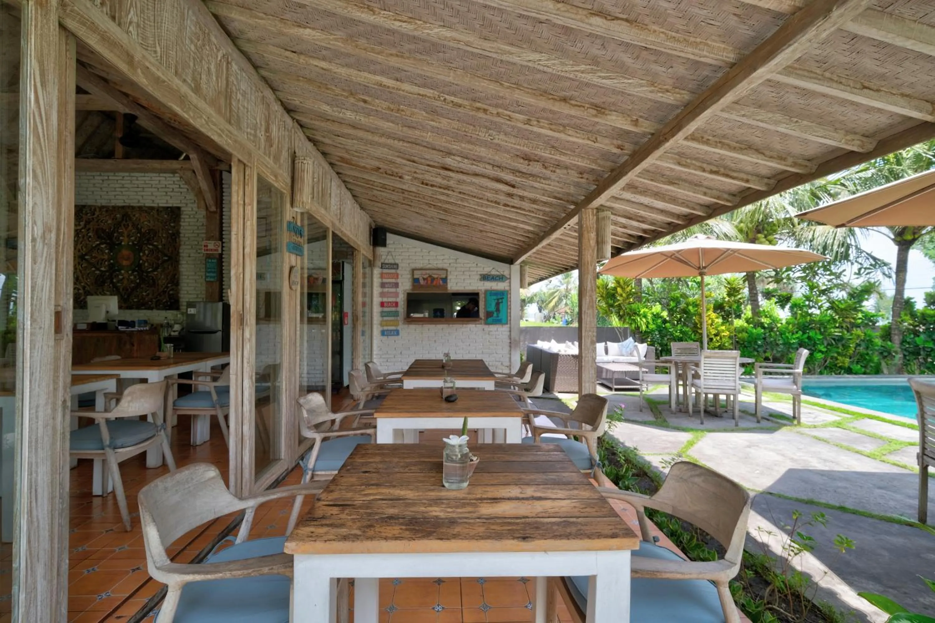 Property building in Wide Sands Beach Retreat