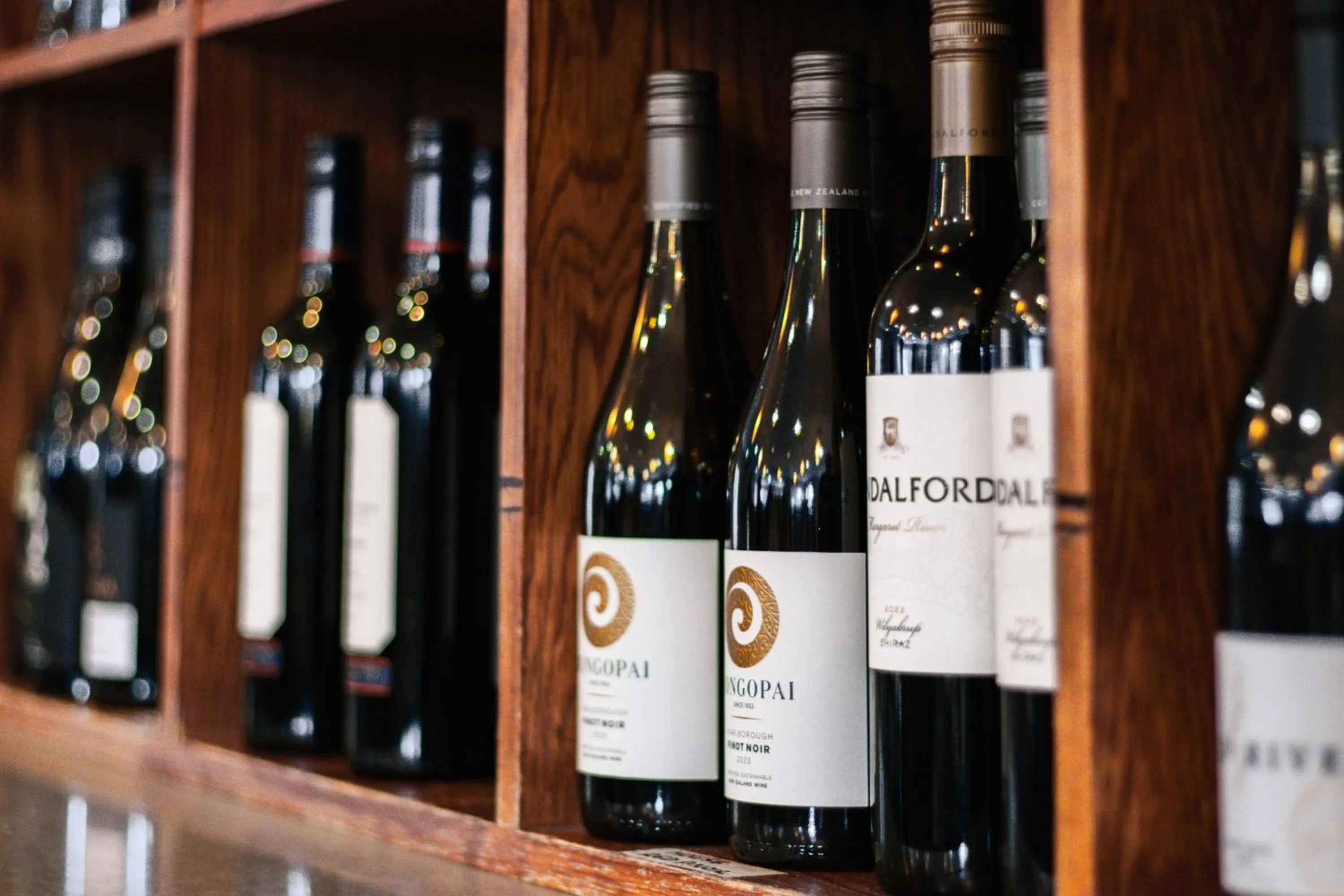 Restaurant/places to eat in Ngati Ruanui Mountain Lodge