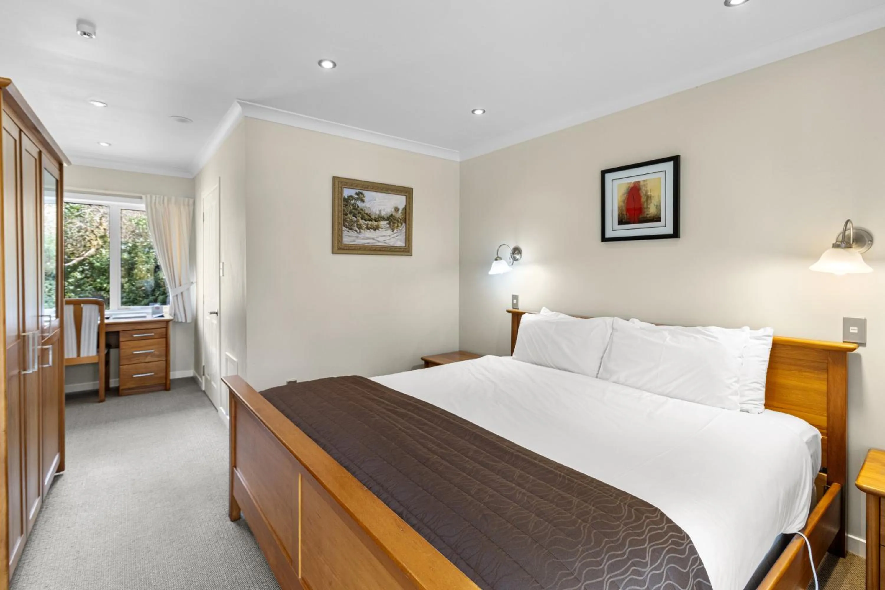 Bed in Ngati Ruanui Mountain Lodge