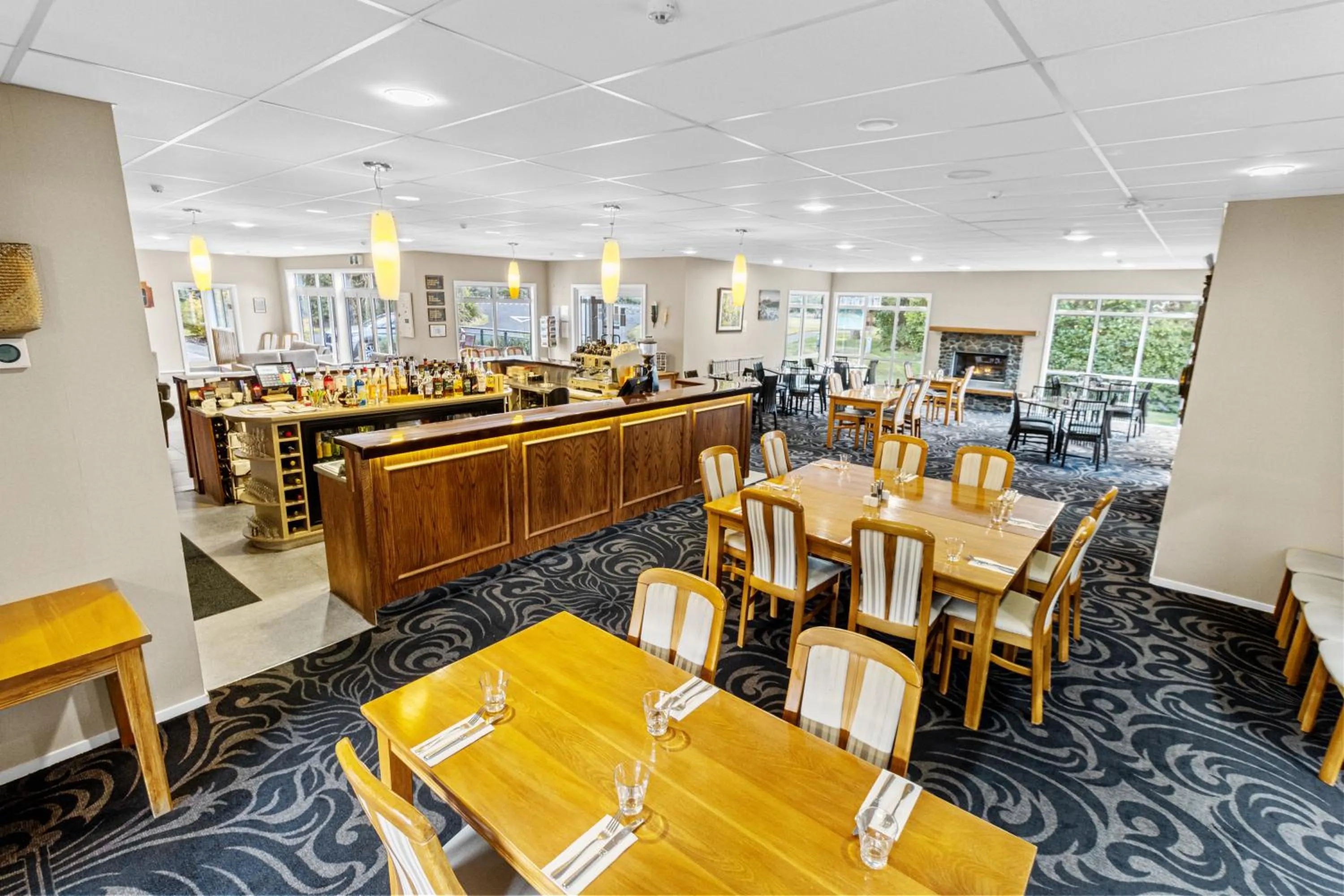 Restaurant/places to eat in Ngati Ruanui Mountain Lodge