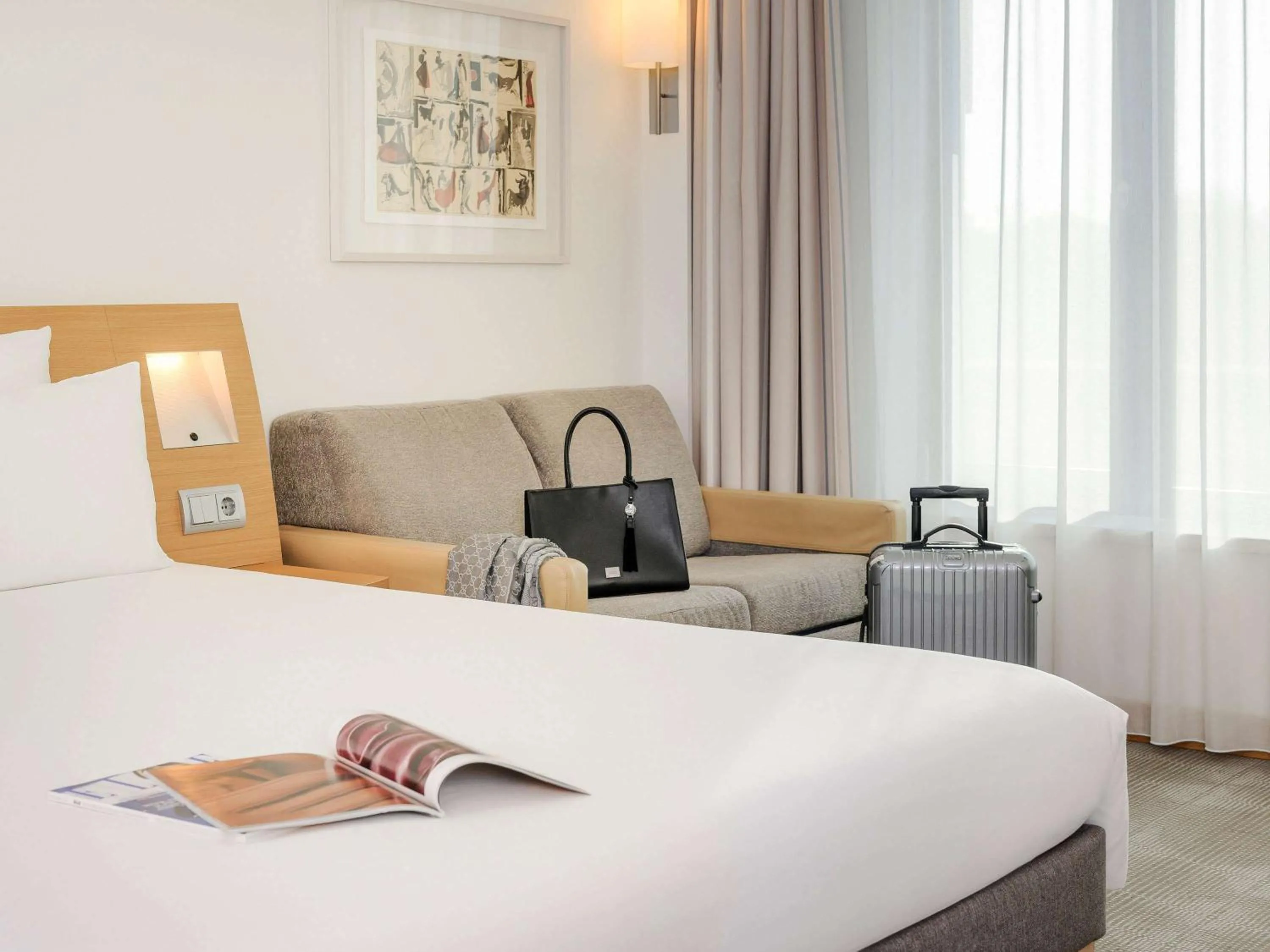 Bedroom, Bed in Novotel Berlin Am Tiergarten