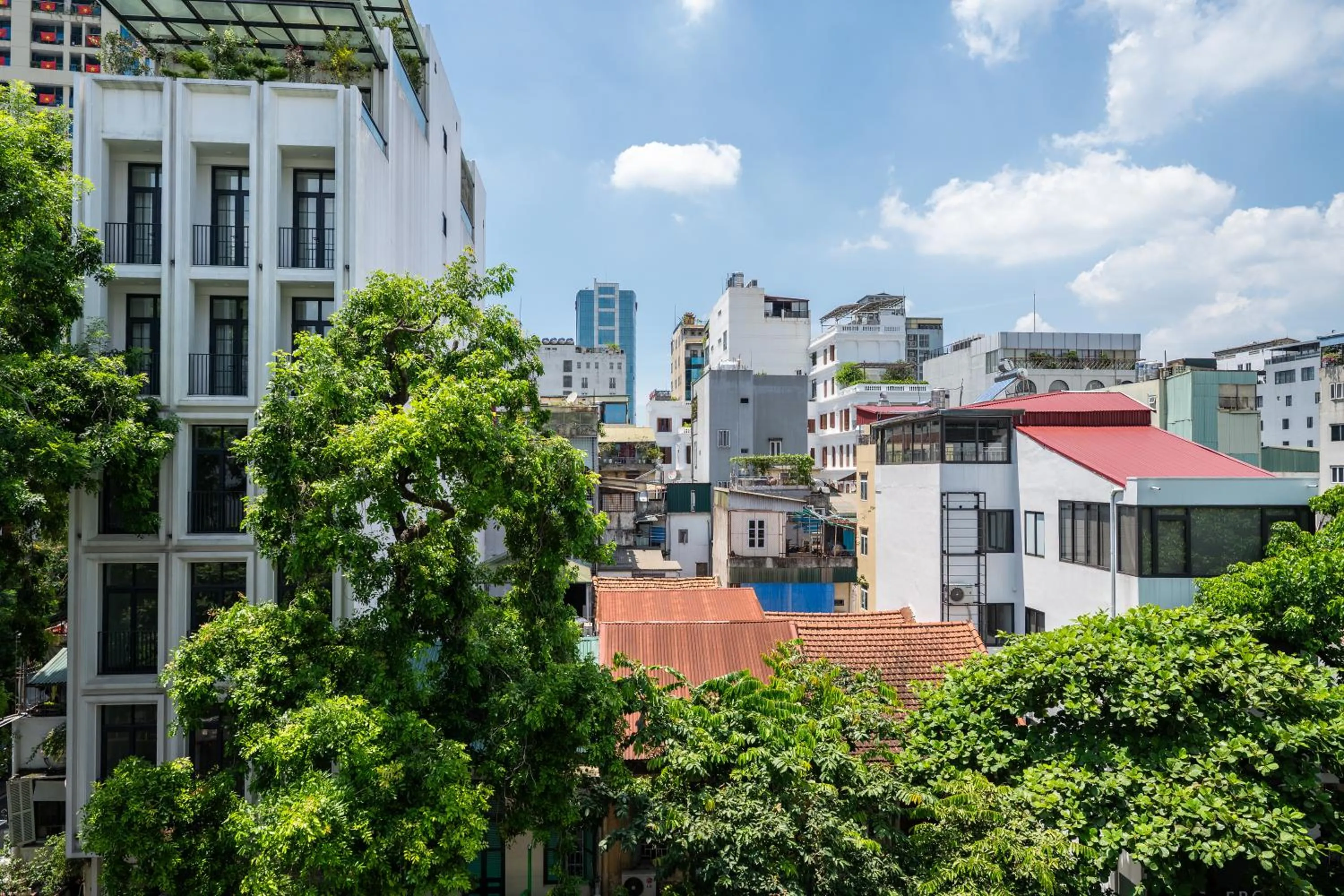 City view in Chariot Hotel