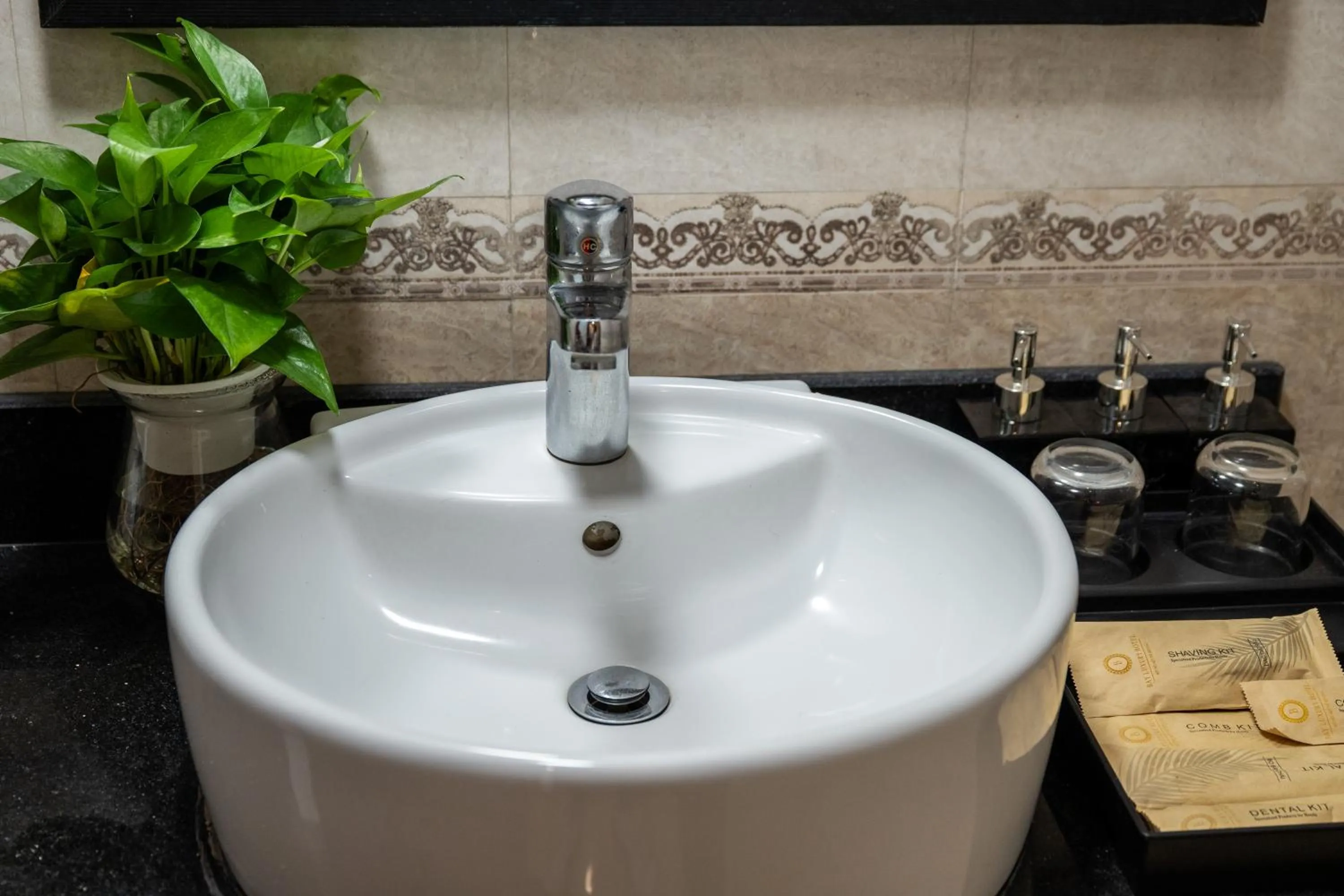 Bathroom in Chariot Hotel