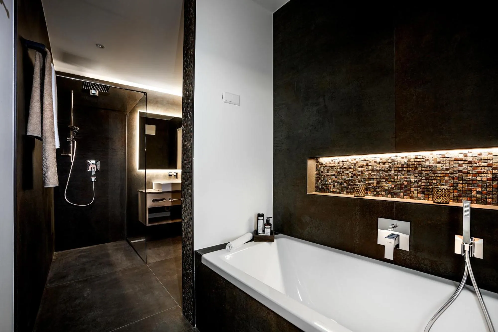 Bathroom in PRIMERA Apartments & Boardinghouse