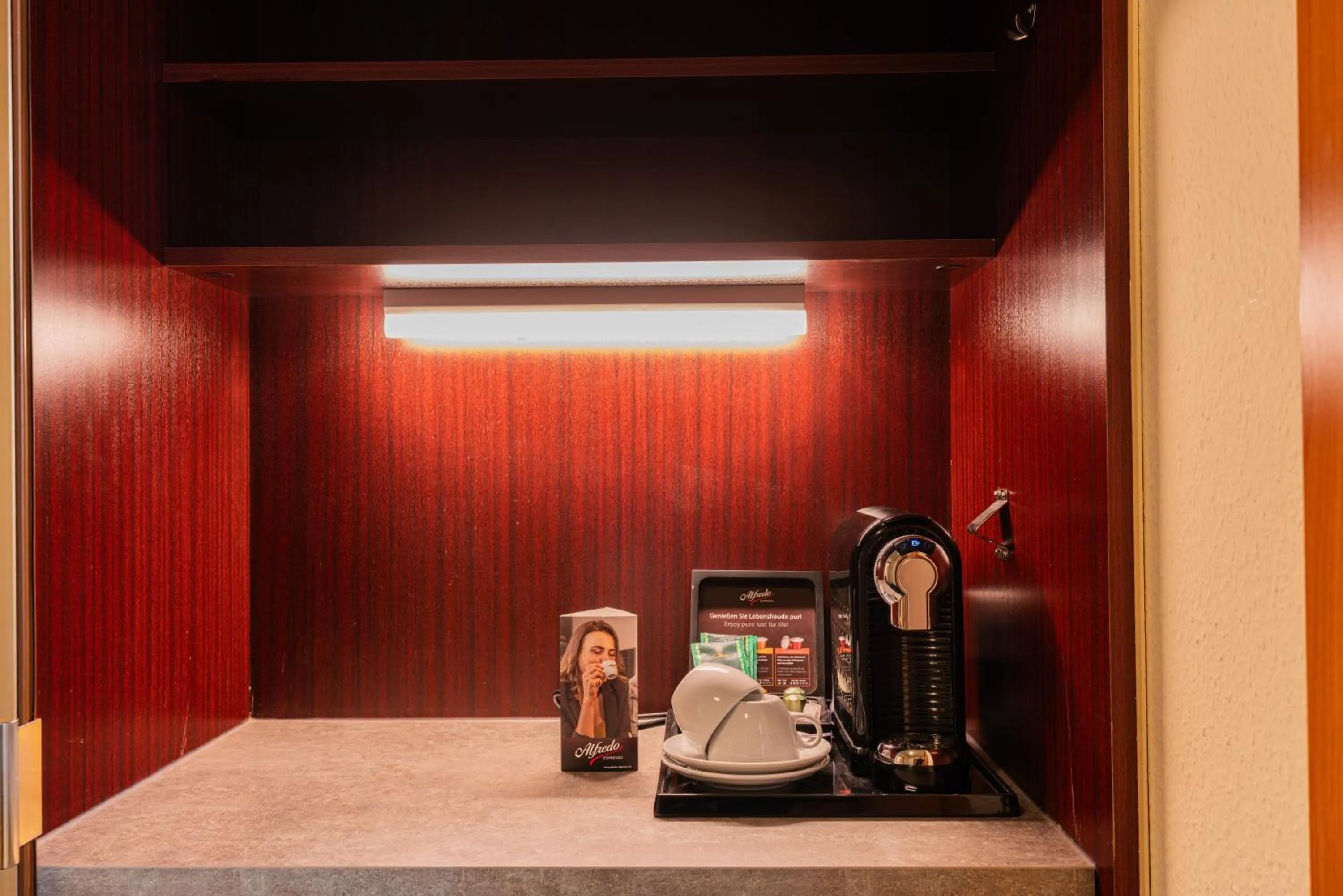 Coffee/tea facilities in Parkhotel Bad Homburg