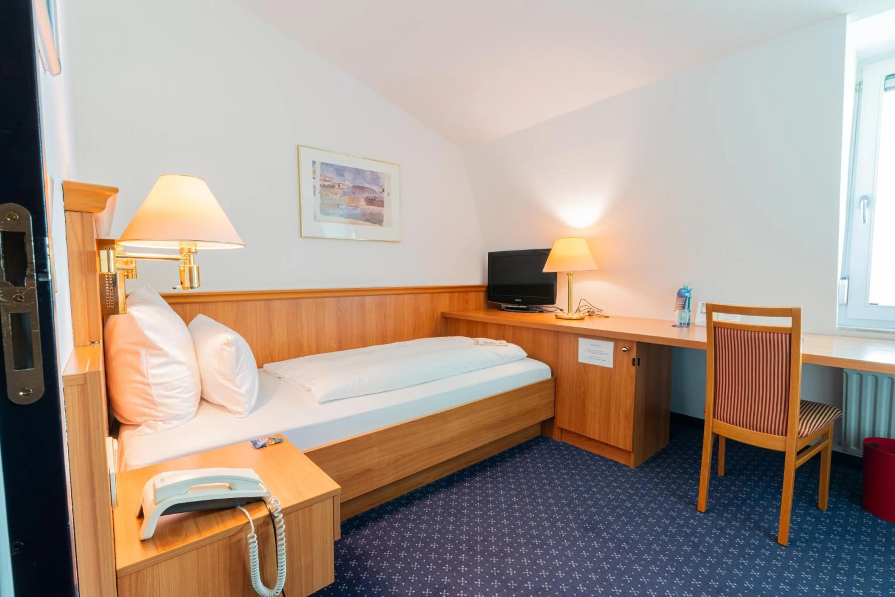 Bed in Parkhotel Bad Homburg