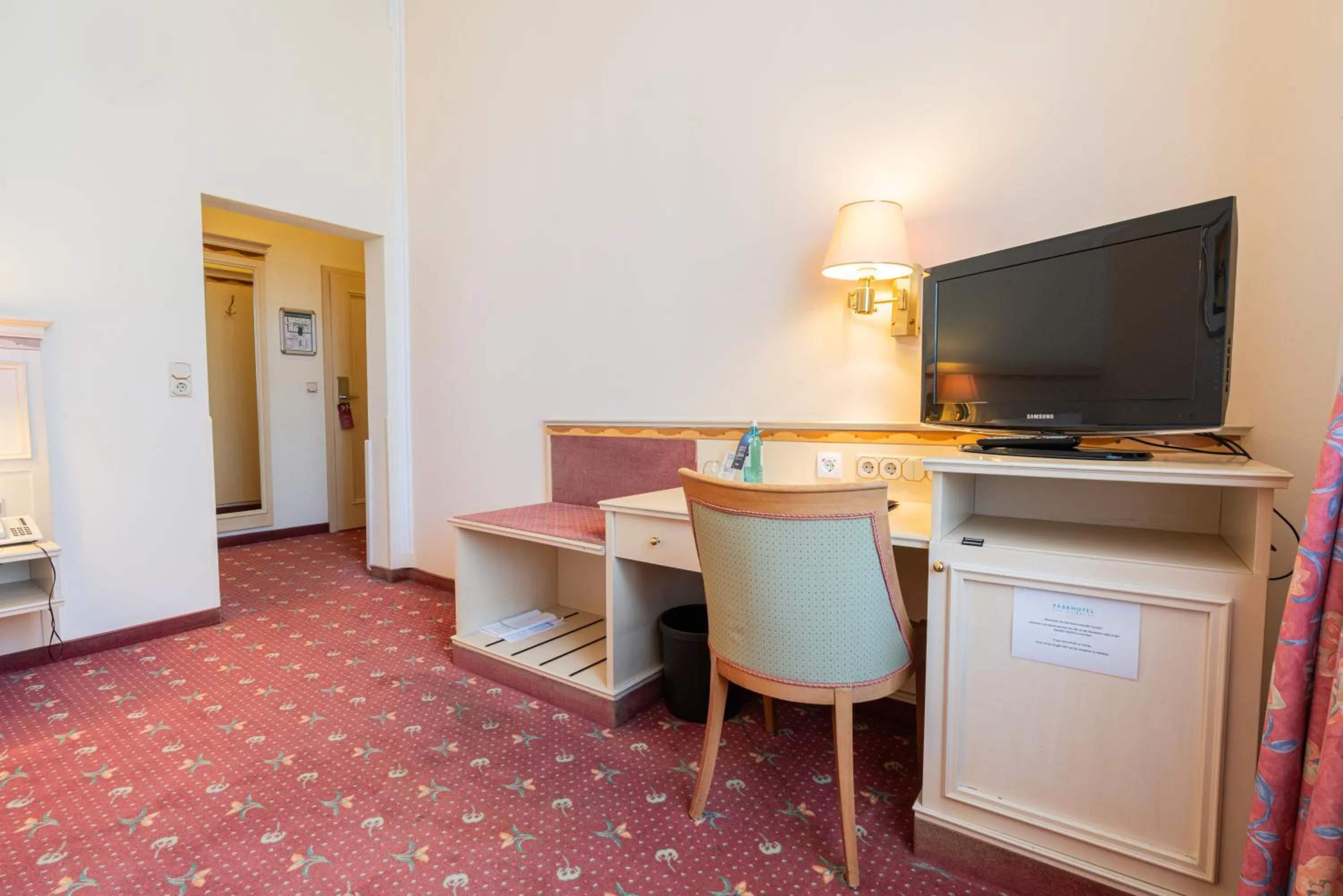 TV and multimedia in Parkhotel Bad Homburg