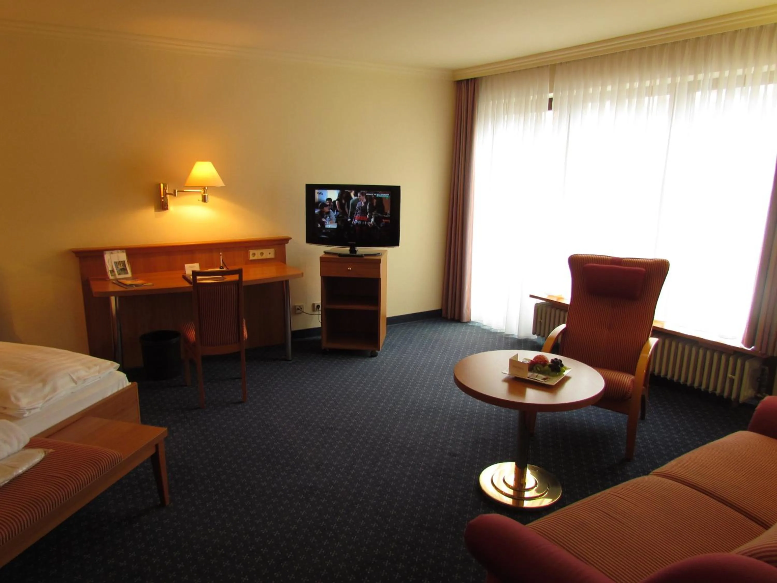 TV and multimedia, Bed in Parkhotel Bad Homburg