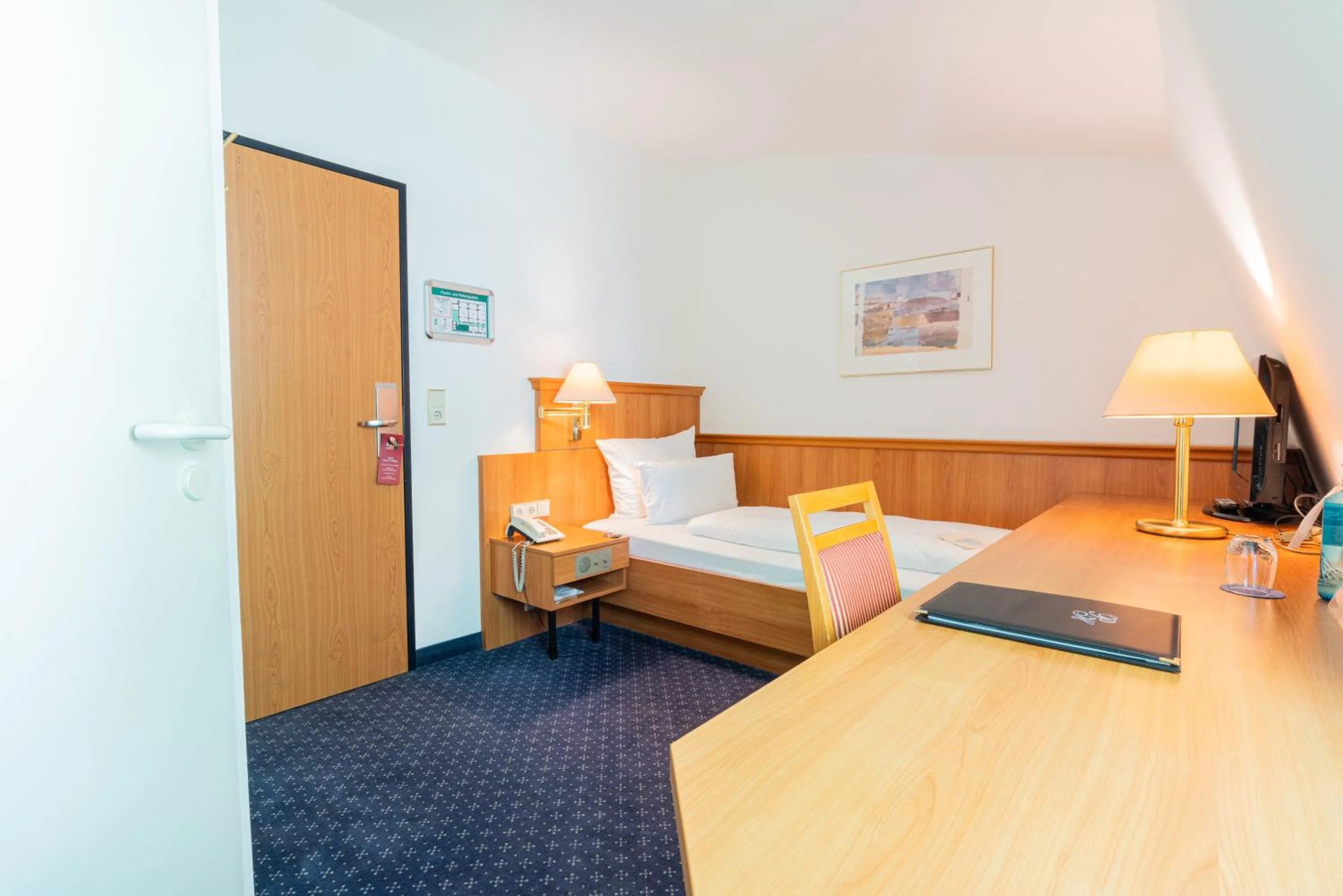 Bed in Parkhotel Bad Homburg