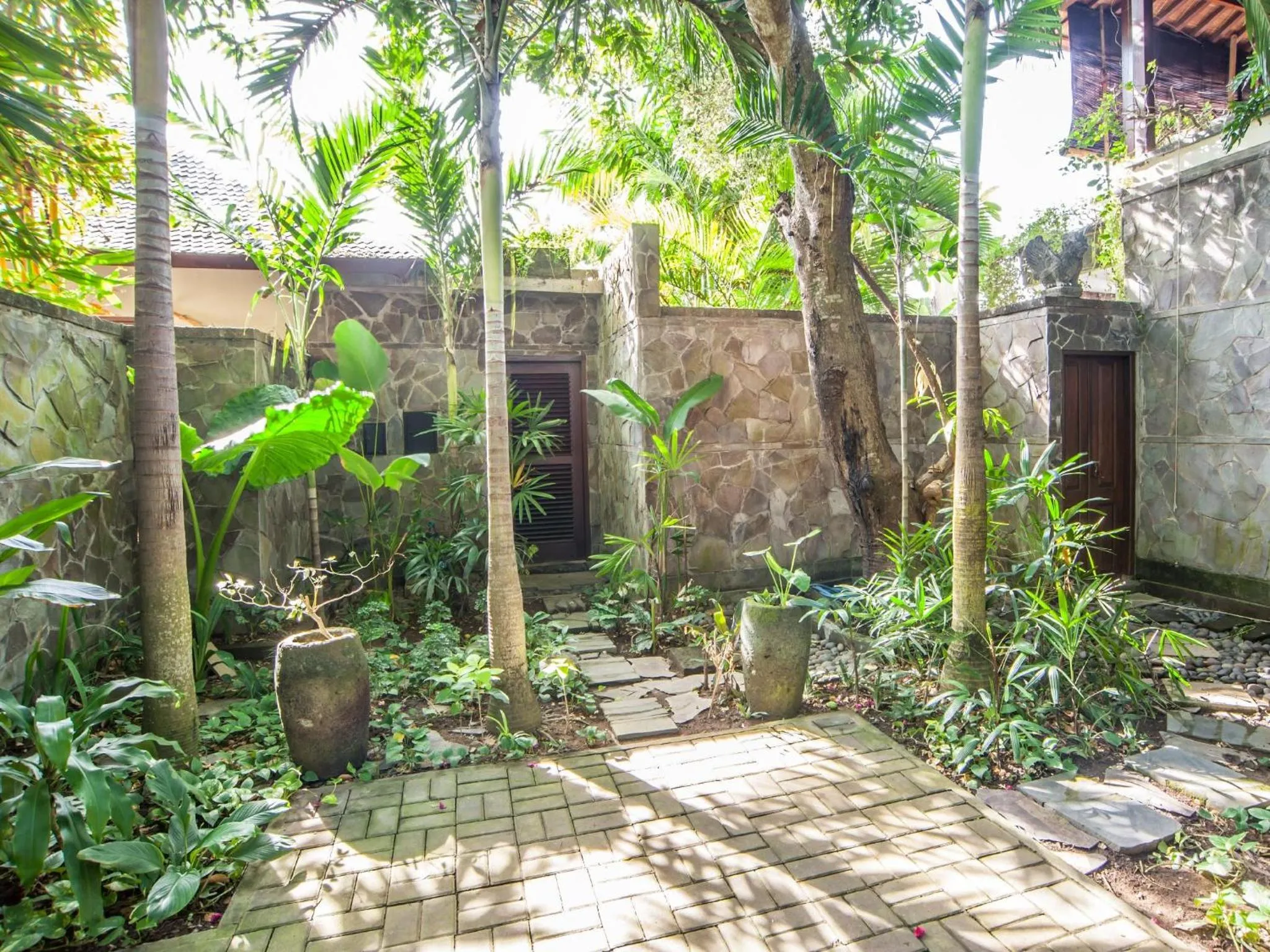 Garden in Mango Tree Villas Jimbaran Bali