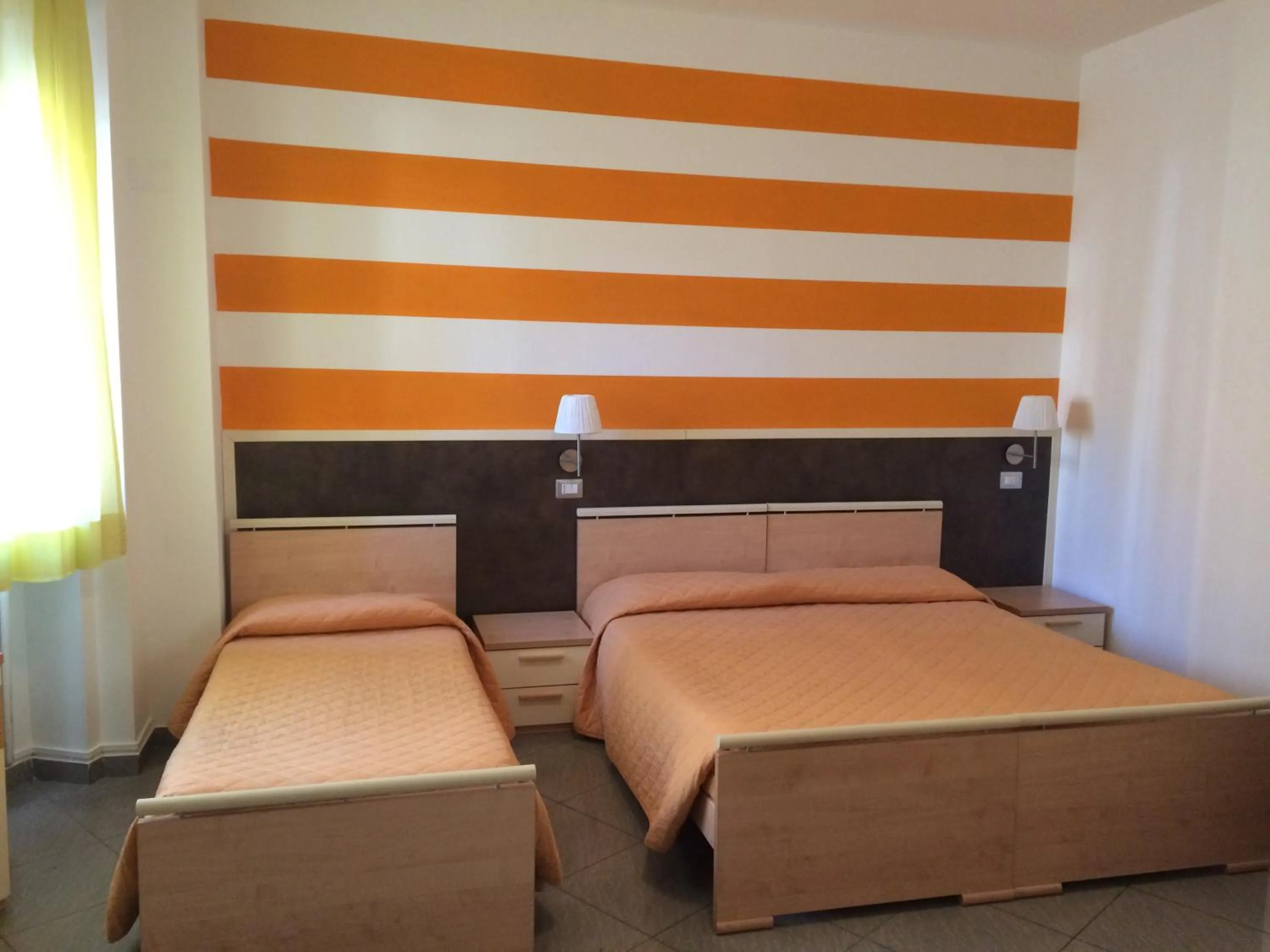 Photo of the whole room, Bed in Twelve Hotel