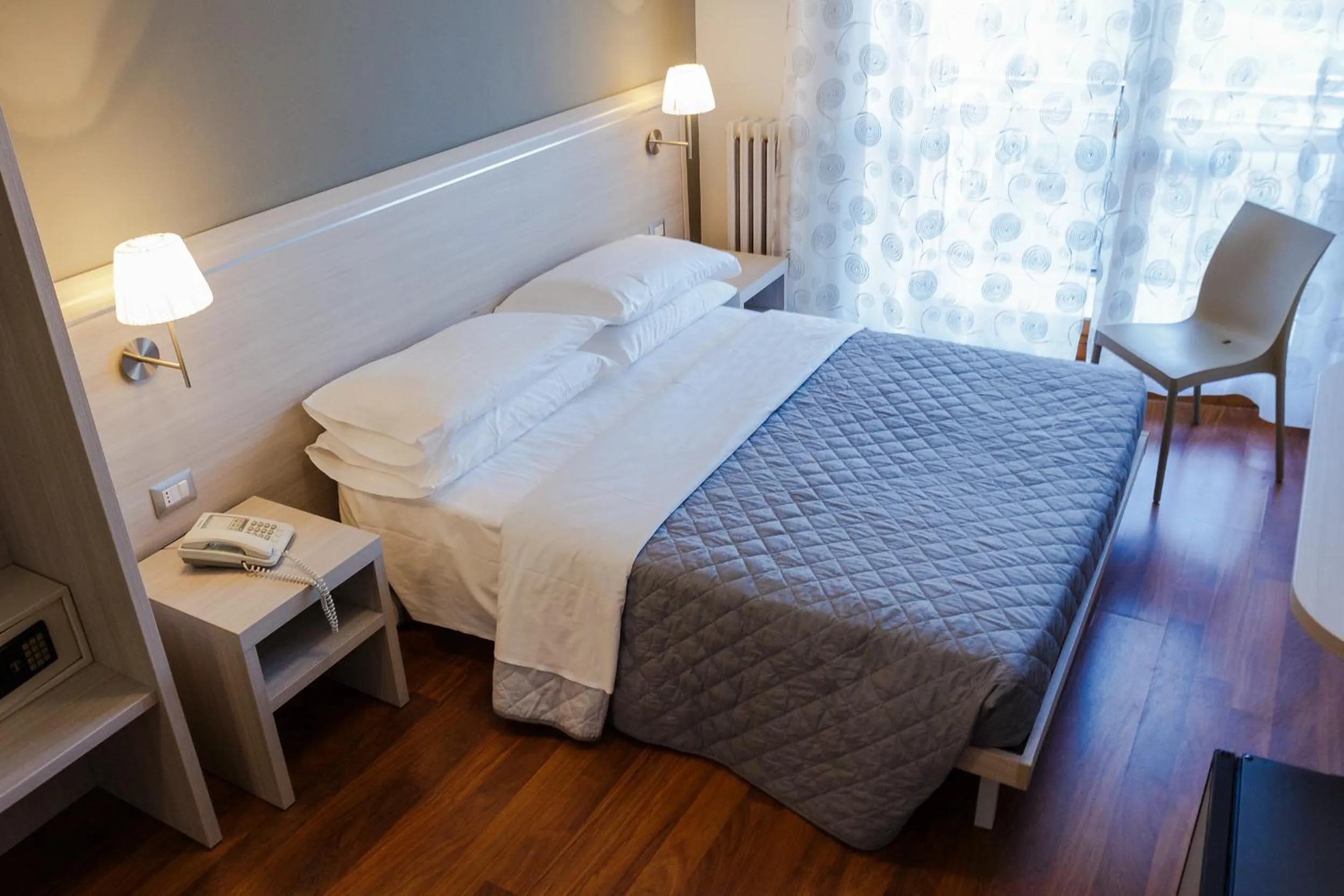 Photo of the whole room, Bed in Twelve Hotel