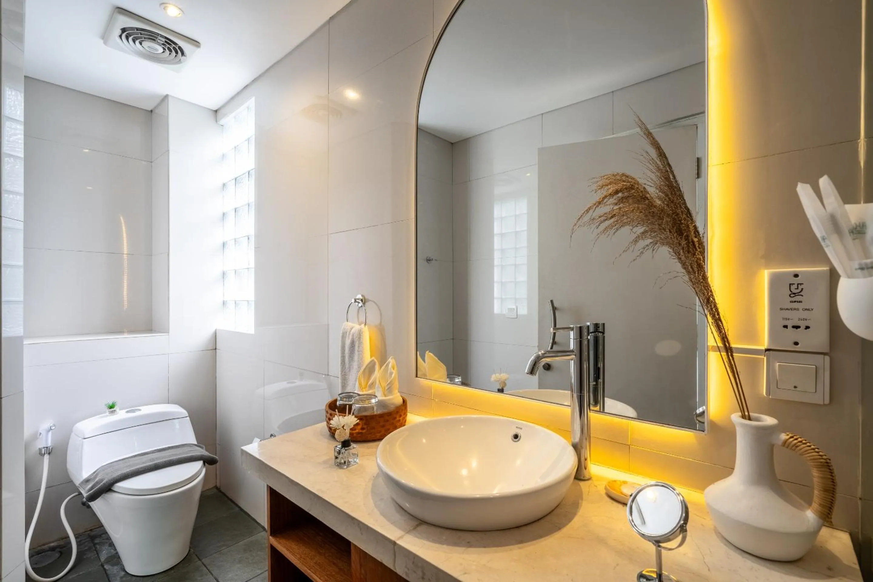 Toilet in AQ-VA Hotel & Villas Seminyak