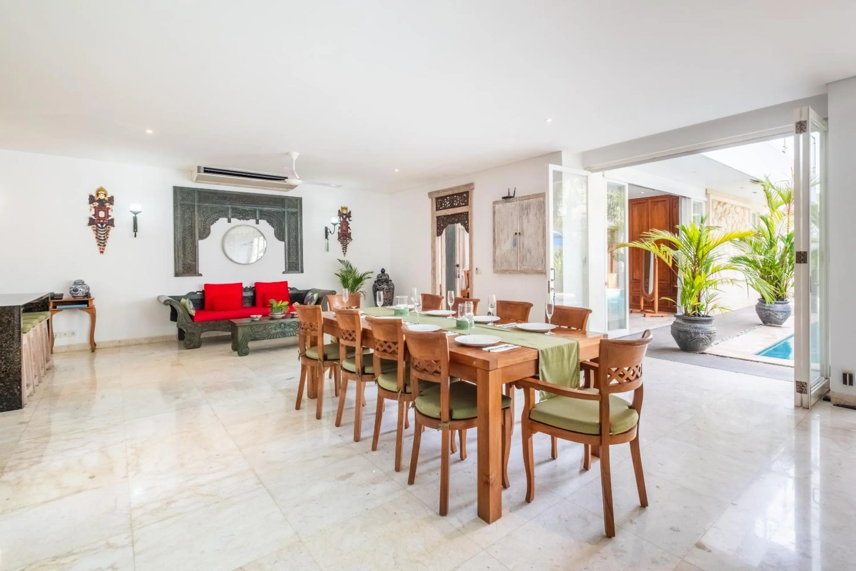 Dining area in AQ-VA Hotel & Villas Seminyak