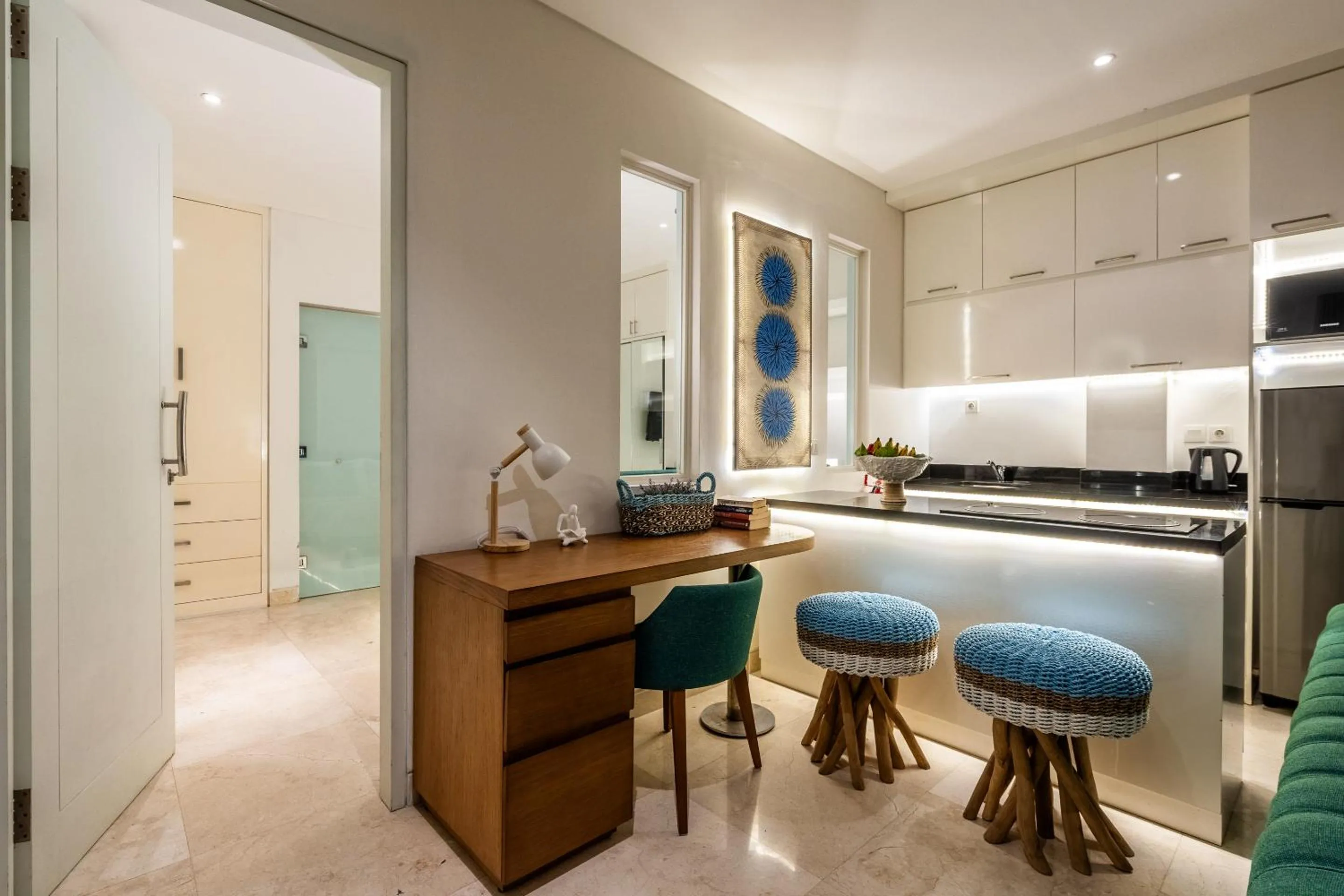 Kitchen or kitchenette in AQ-VA Hotel & Villas Seminyak