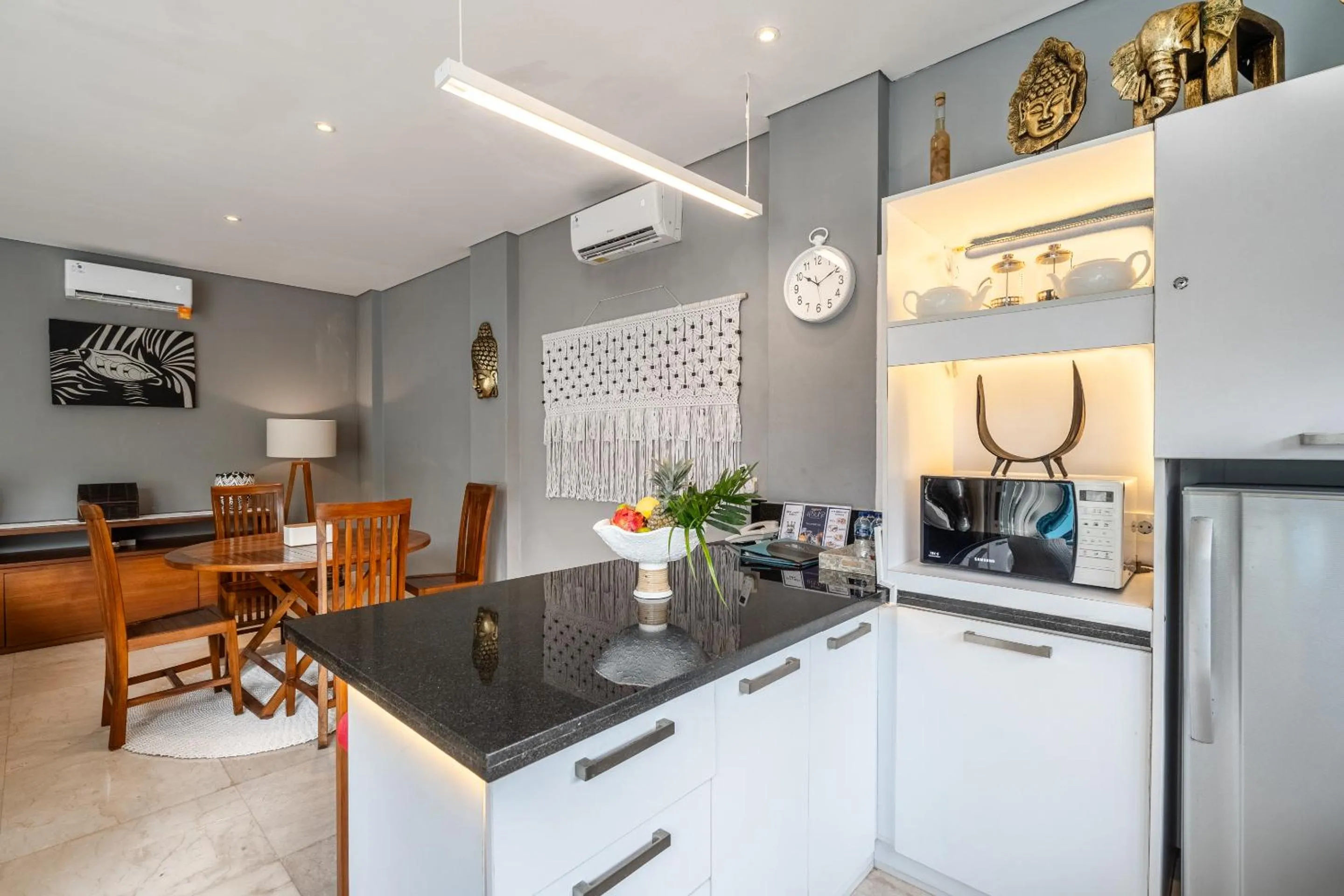 Kitchen or kitchenette in AQ-VA Hotel & Villas Seminyak