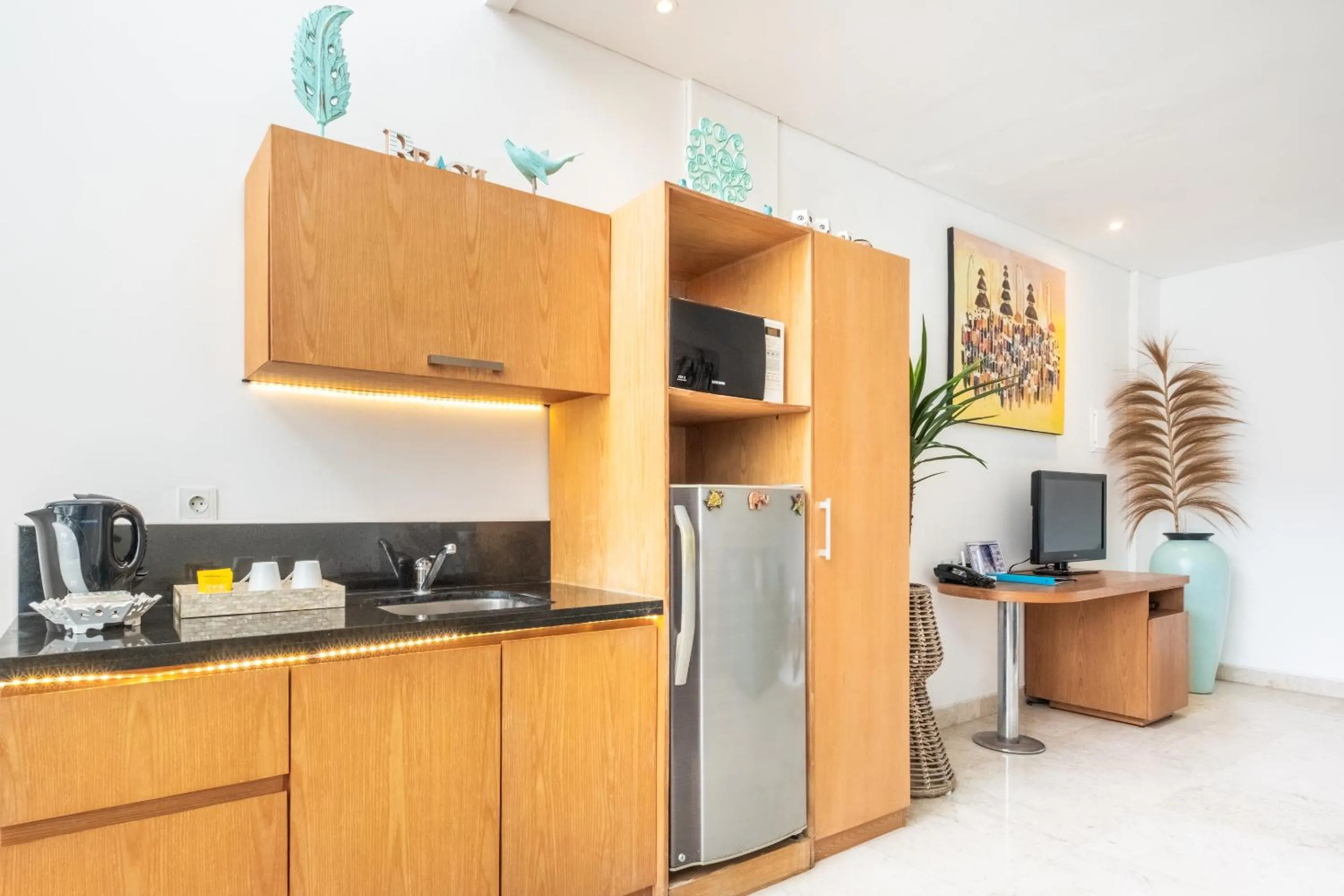 Kitchen or kitchenette in AQ-VA Hotel & Villas Seminyak