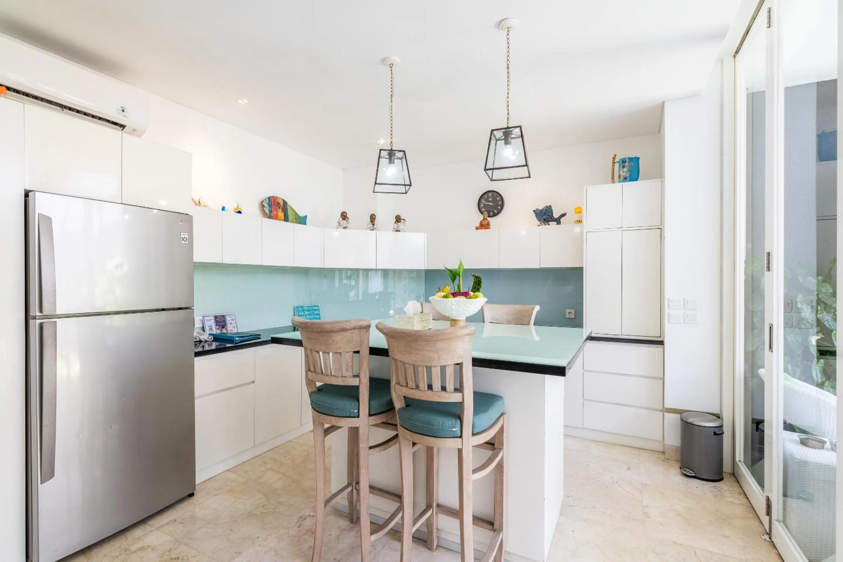 Kitchen or kitchenette in AQ-VA Hotel & Villas Seminyak