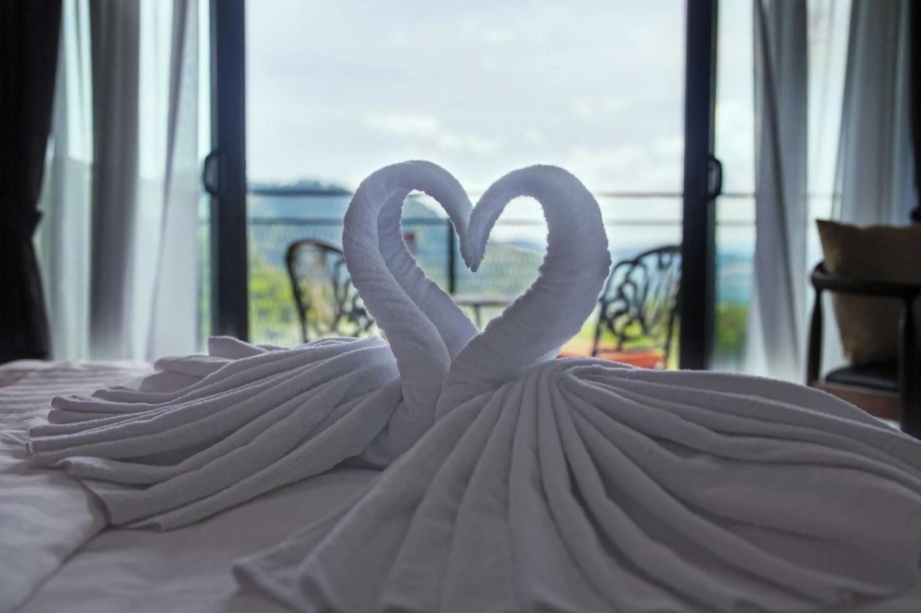 towels, Bed in Sembayu Villa