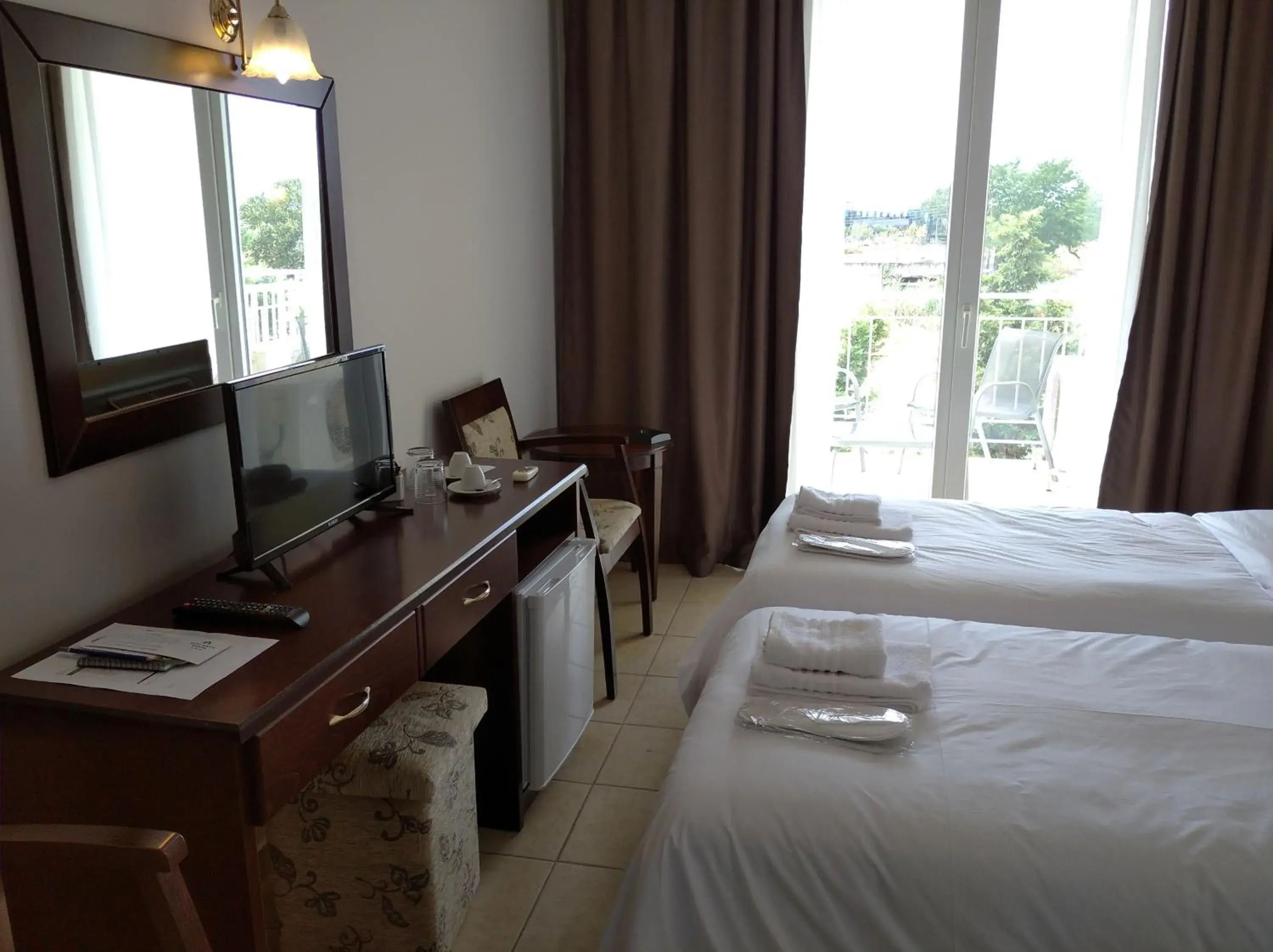 Deluxe Twin Room in City Gate Hotel Airport Thessaloniki Deluxe Twin Room in City Gate Hotel Airport Thessaloniki