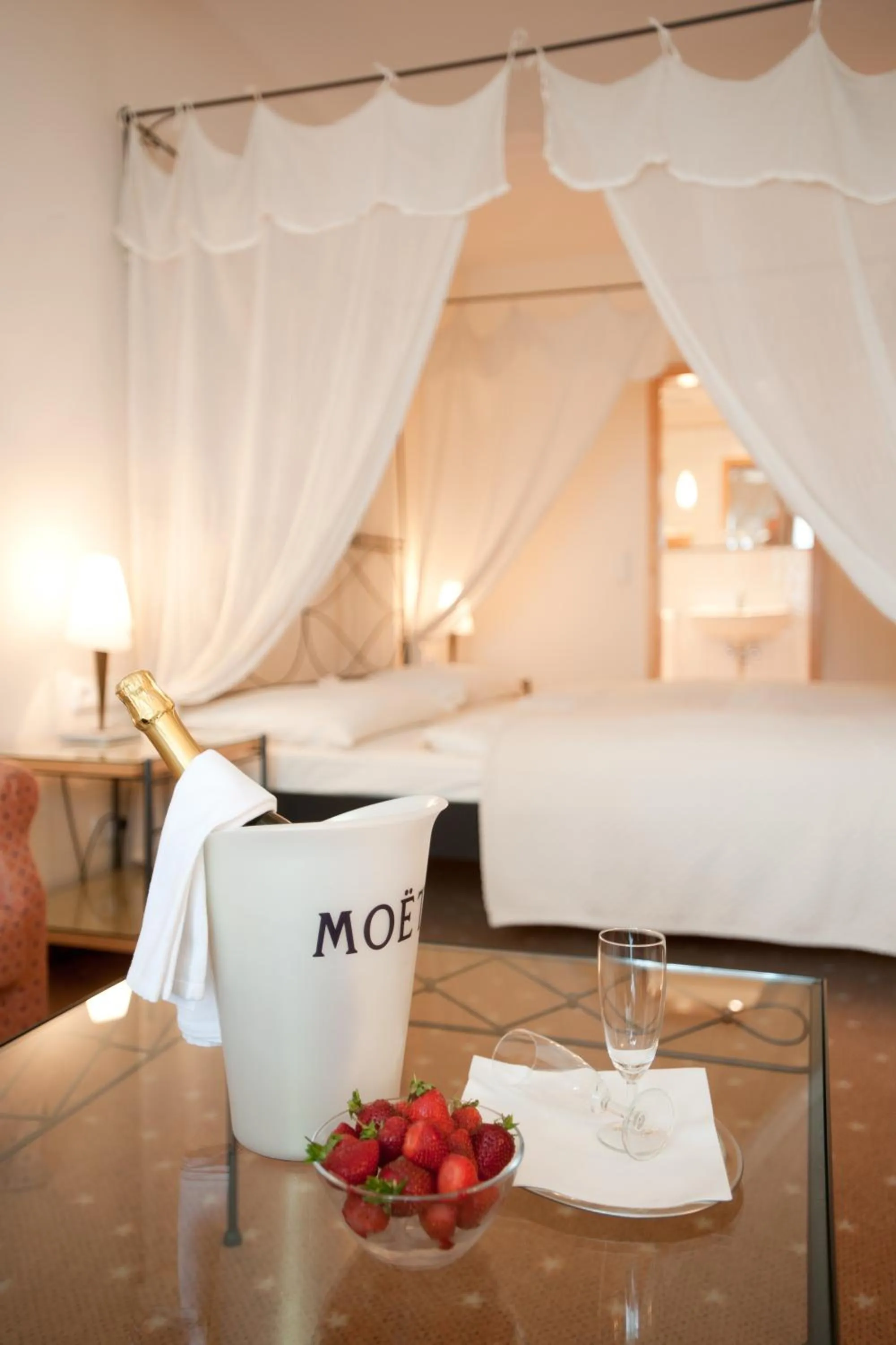 Bed in Hotel Barbarossa