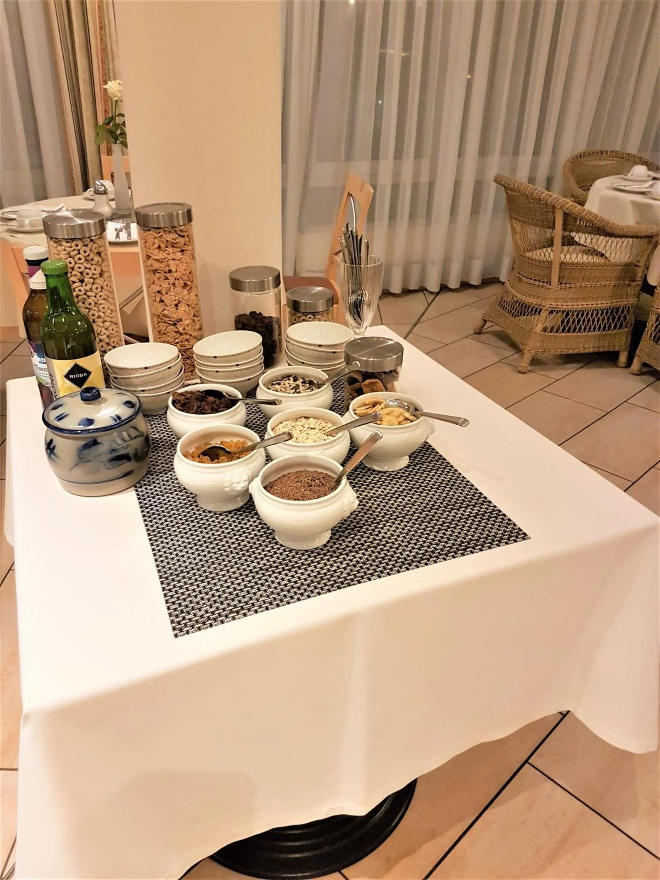 Buffet breakfast in Hotel Barbarossa