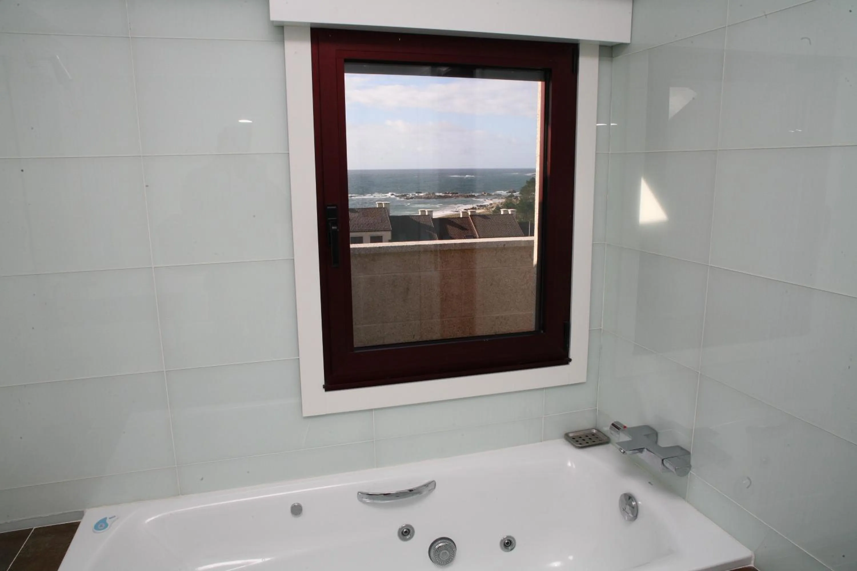 Bathroom in COMPEJO RAEIROS O GROVE, S Vicente do Mar