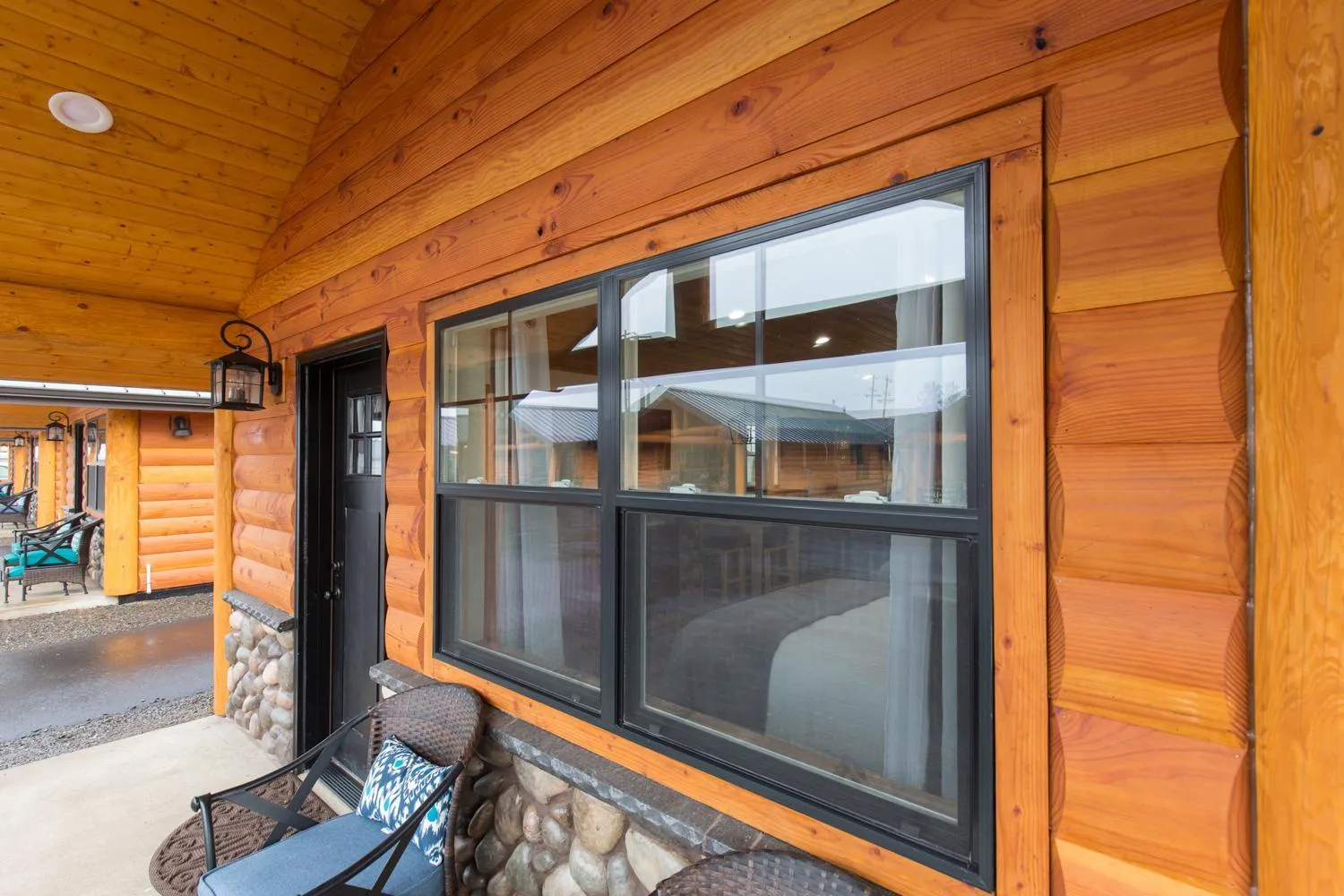 Property building in Woodland Inns