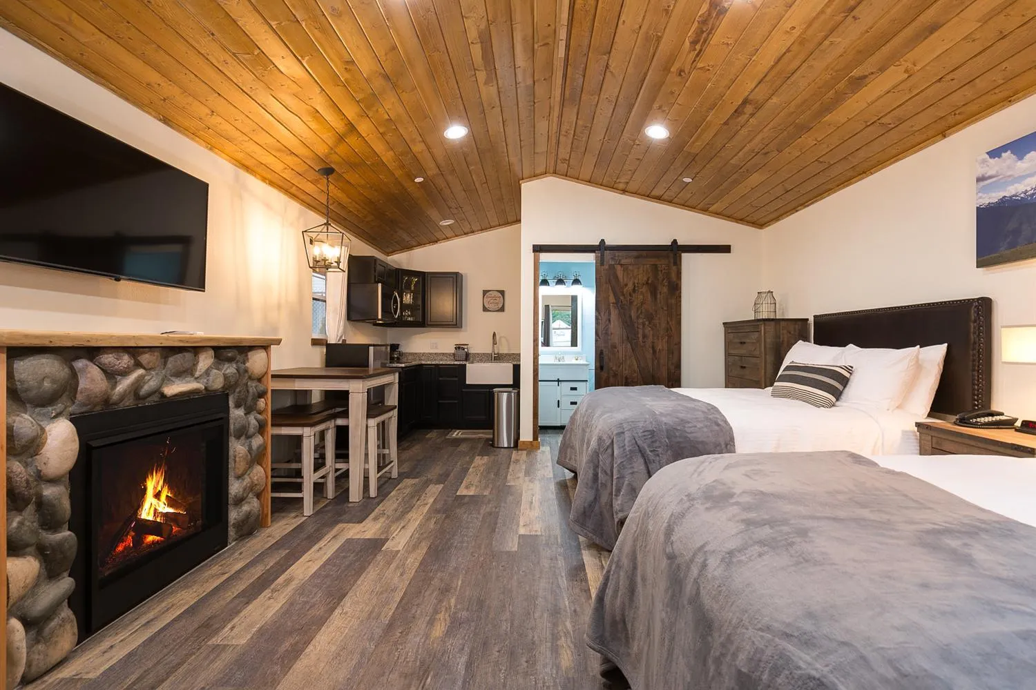 Bed in Woodland Inns