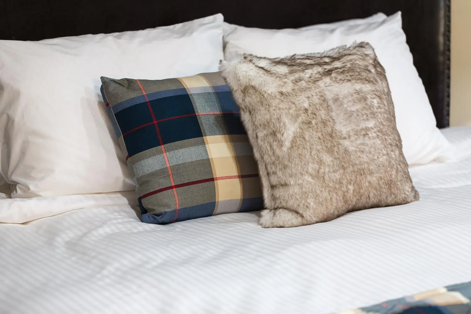 Bed in Woodland Inns