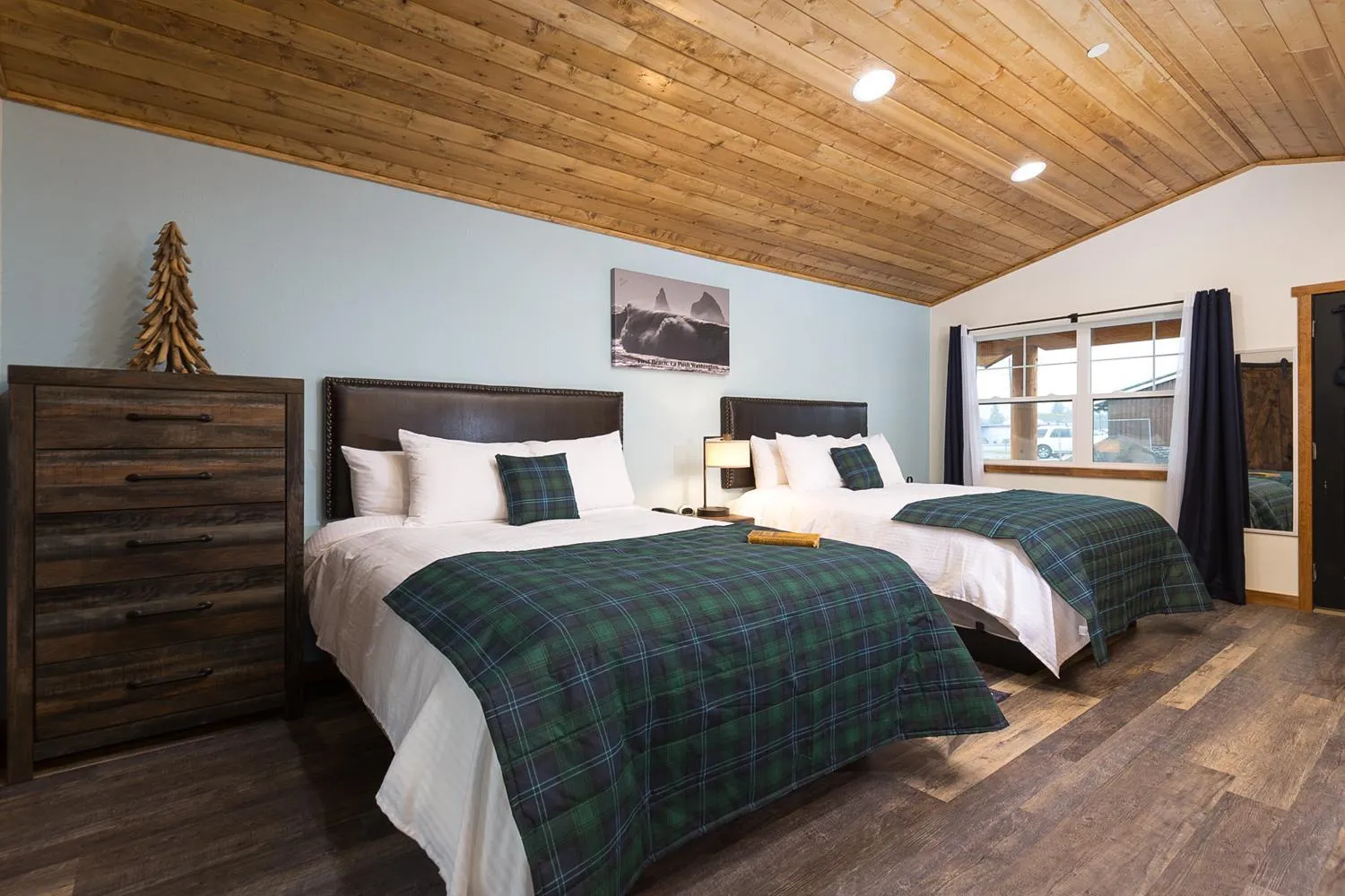 Bed in Woodland Inns