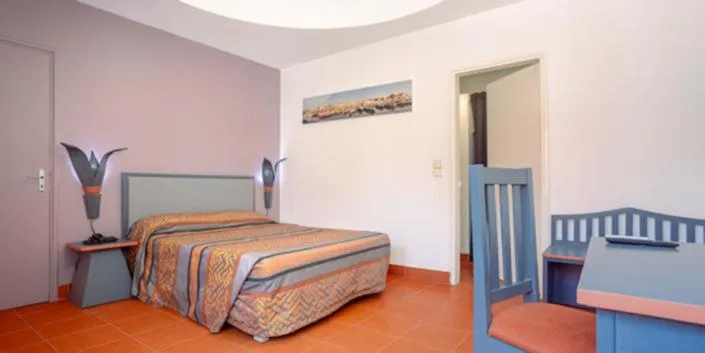 La Madrague-Surf Beach Sea