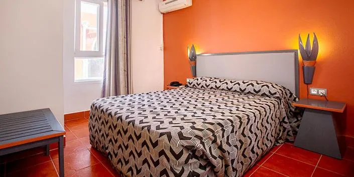 La Madrague-Surf Beach Sea