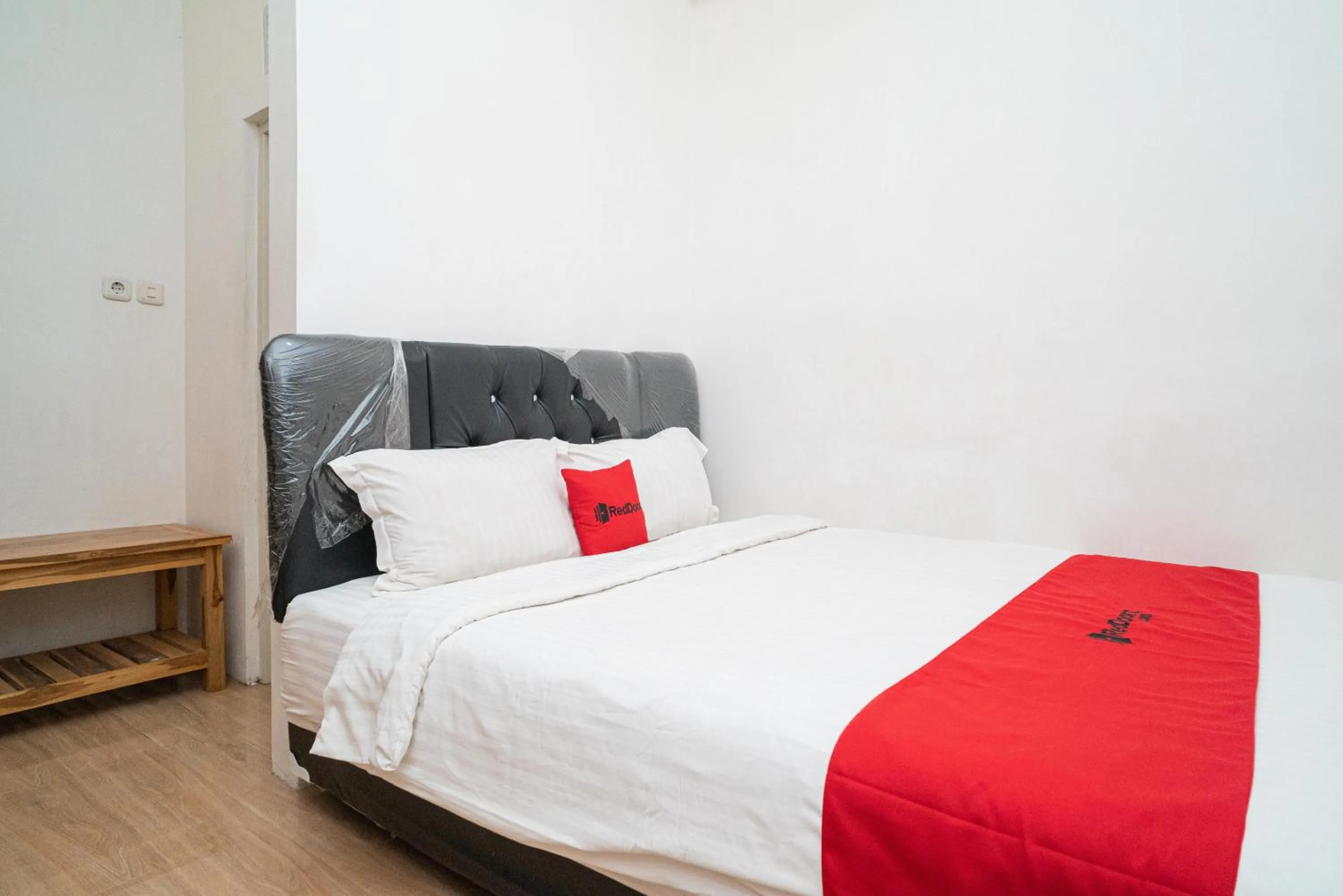 RedDoorz Syariah At Sulfat Malang