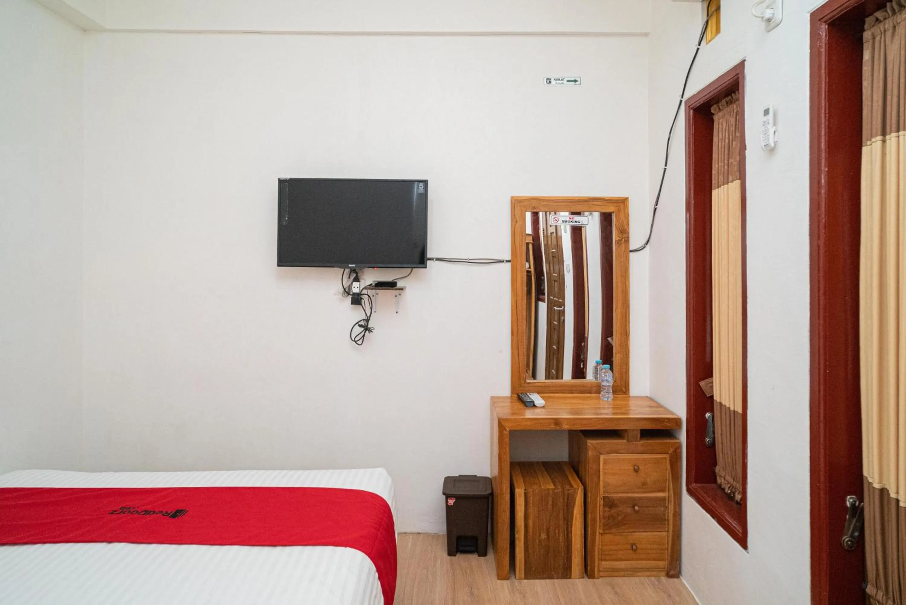 RedDoorz Syariah At Sulfat Malang