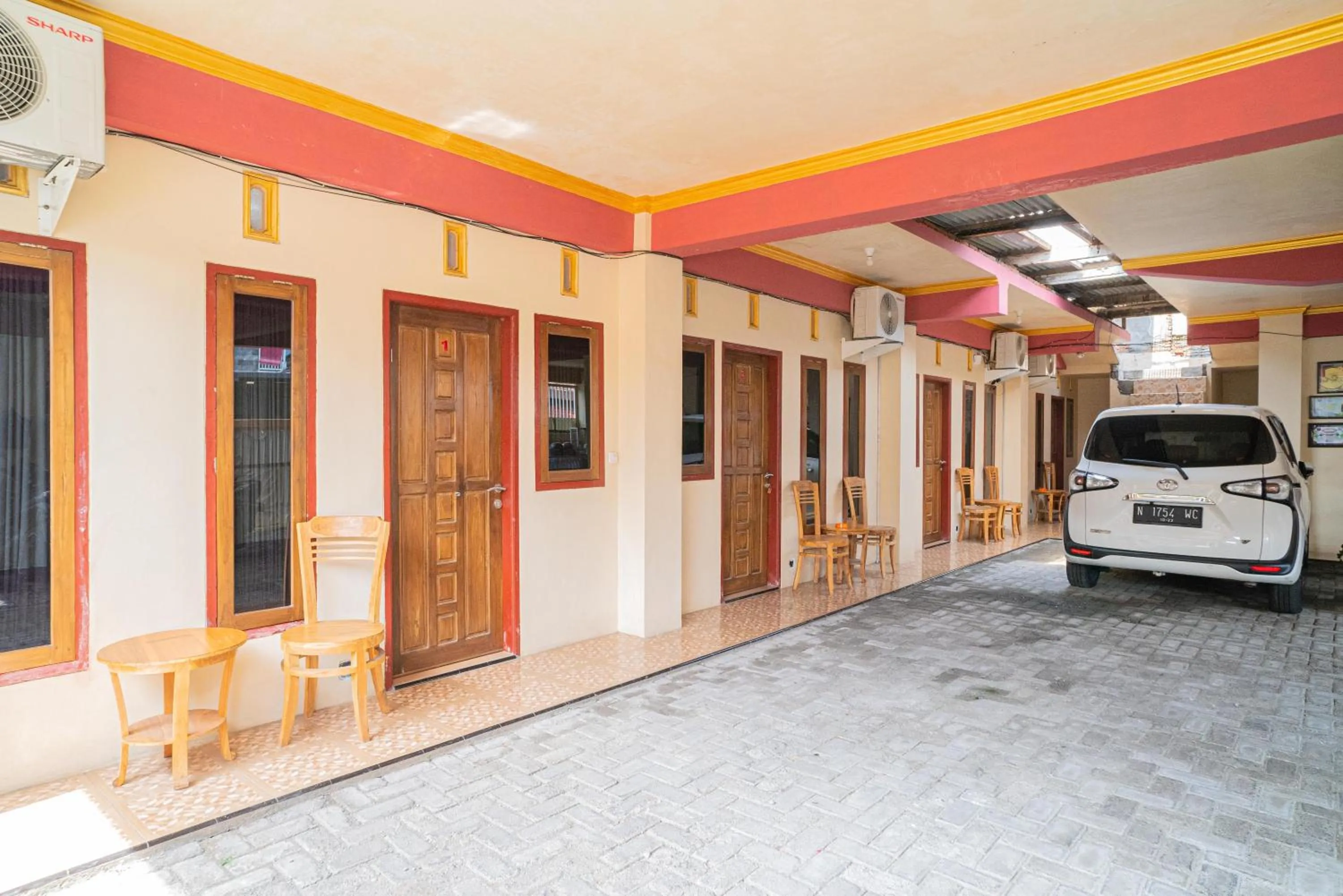 RedDoorz Syariah At Sulfat Malang