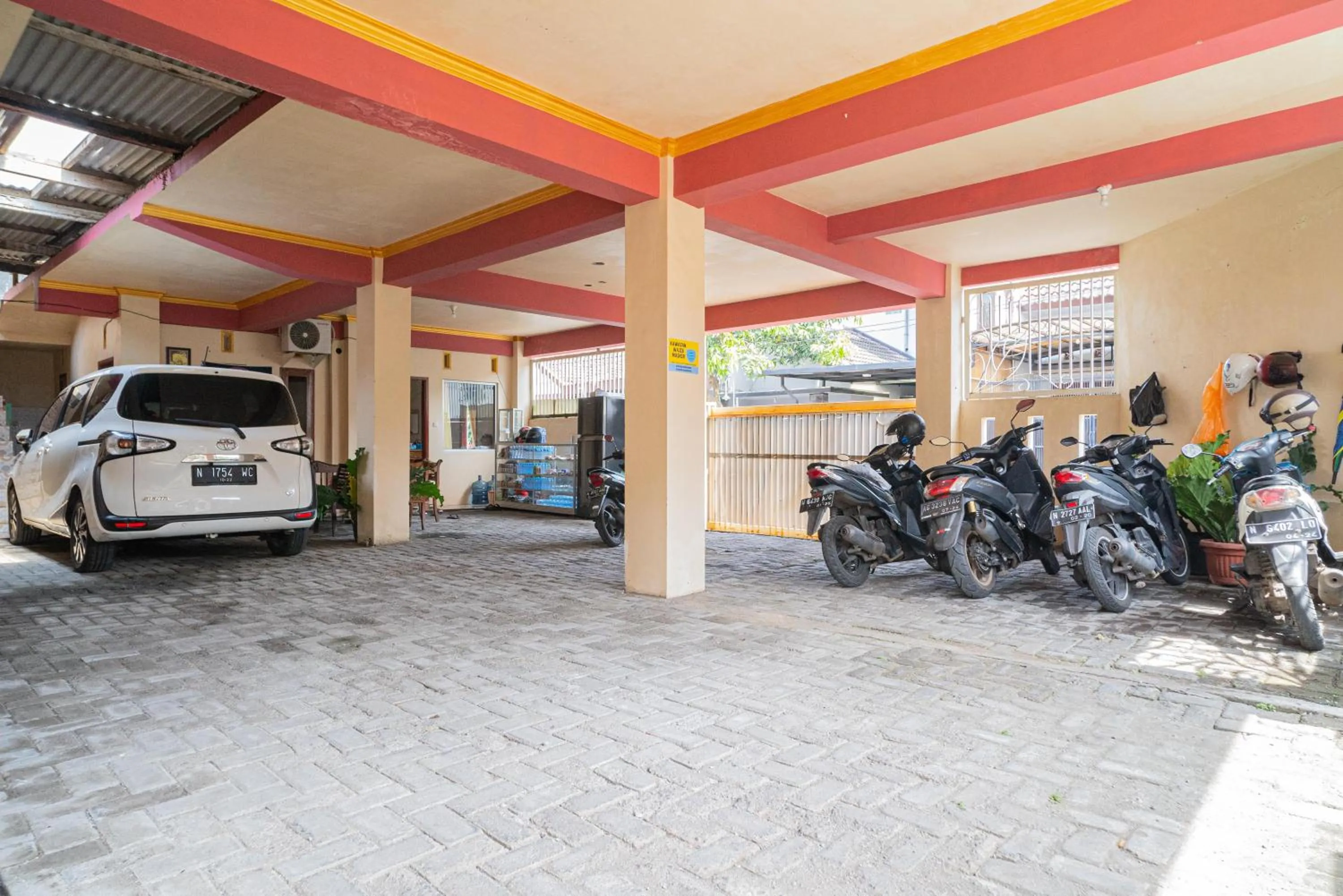 RedDoorz Syariah At Sulfat Malang