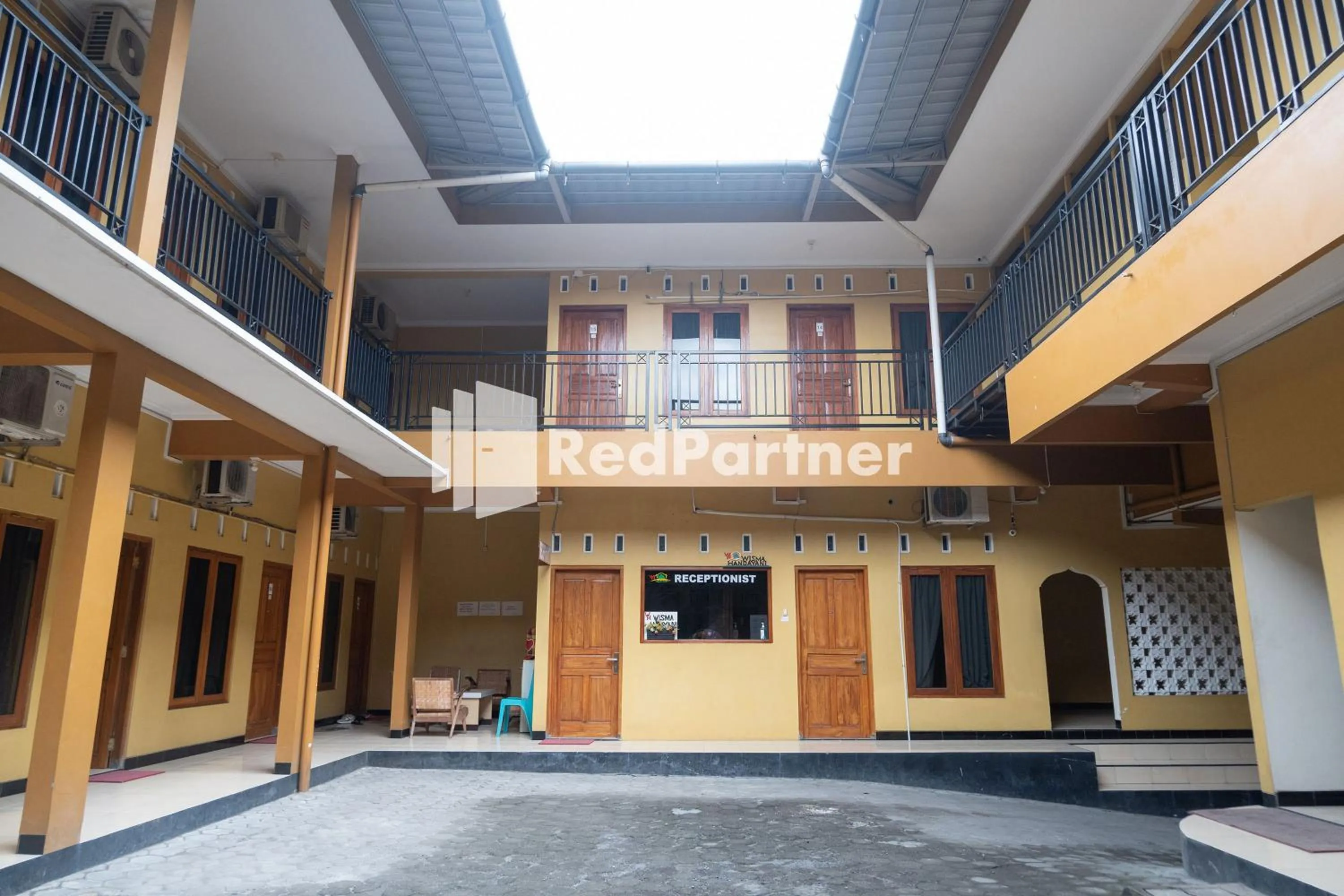 Property building in Wisma Handayani Syariah RedPartner near RSUD Wonosari