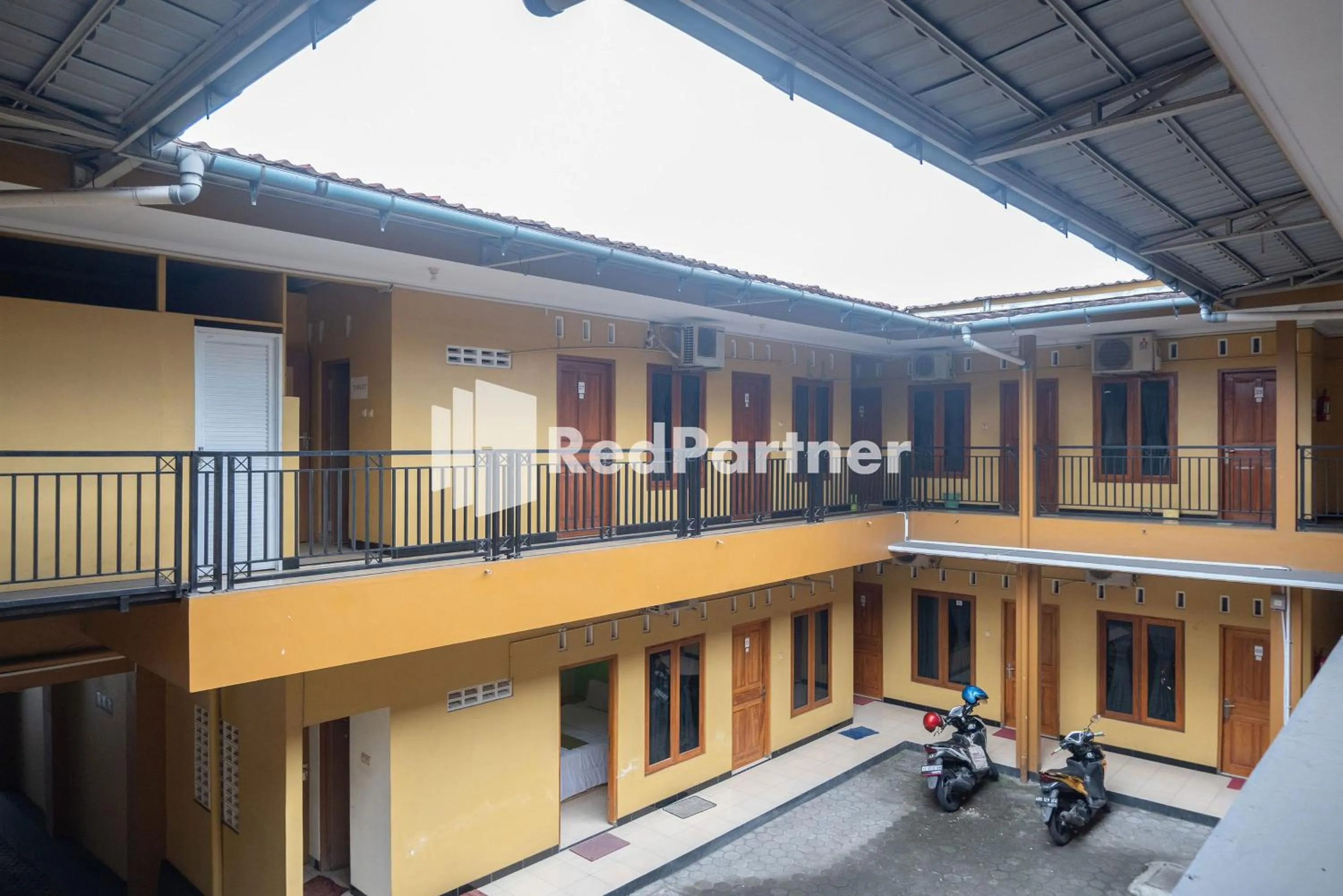 Property building in Wisma Handayani Syariah RedPartner near RSUD Wonosari