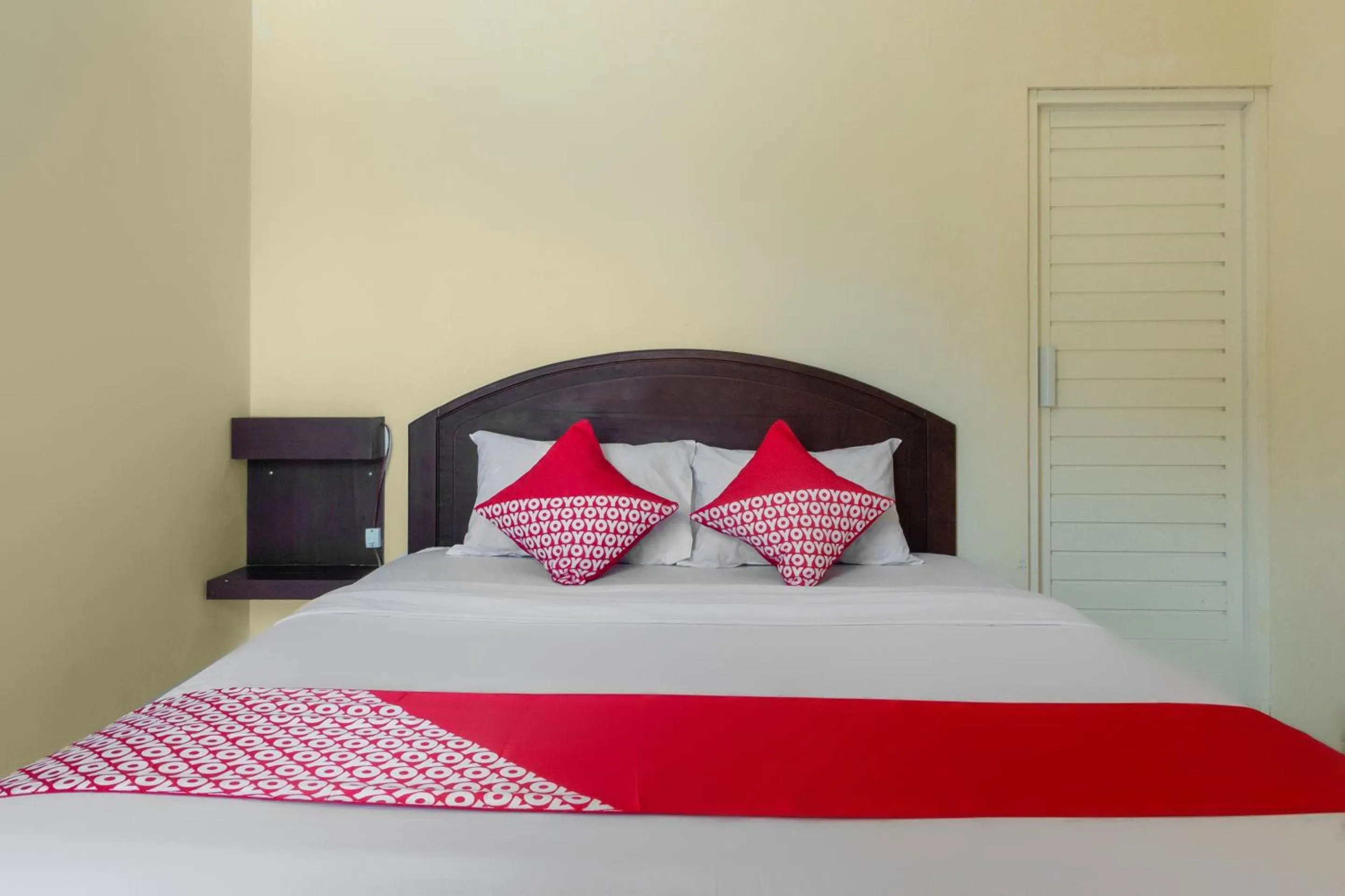 Bedroom, Bed in Hotel O Kebon Manis