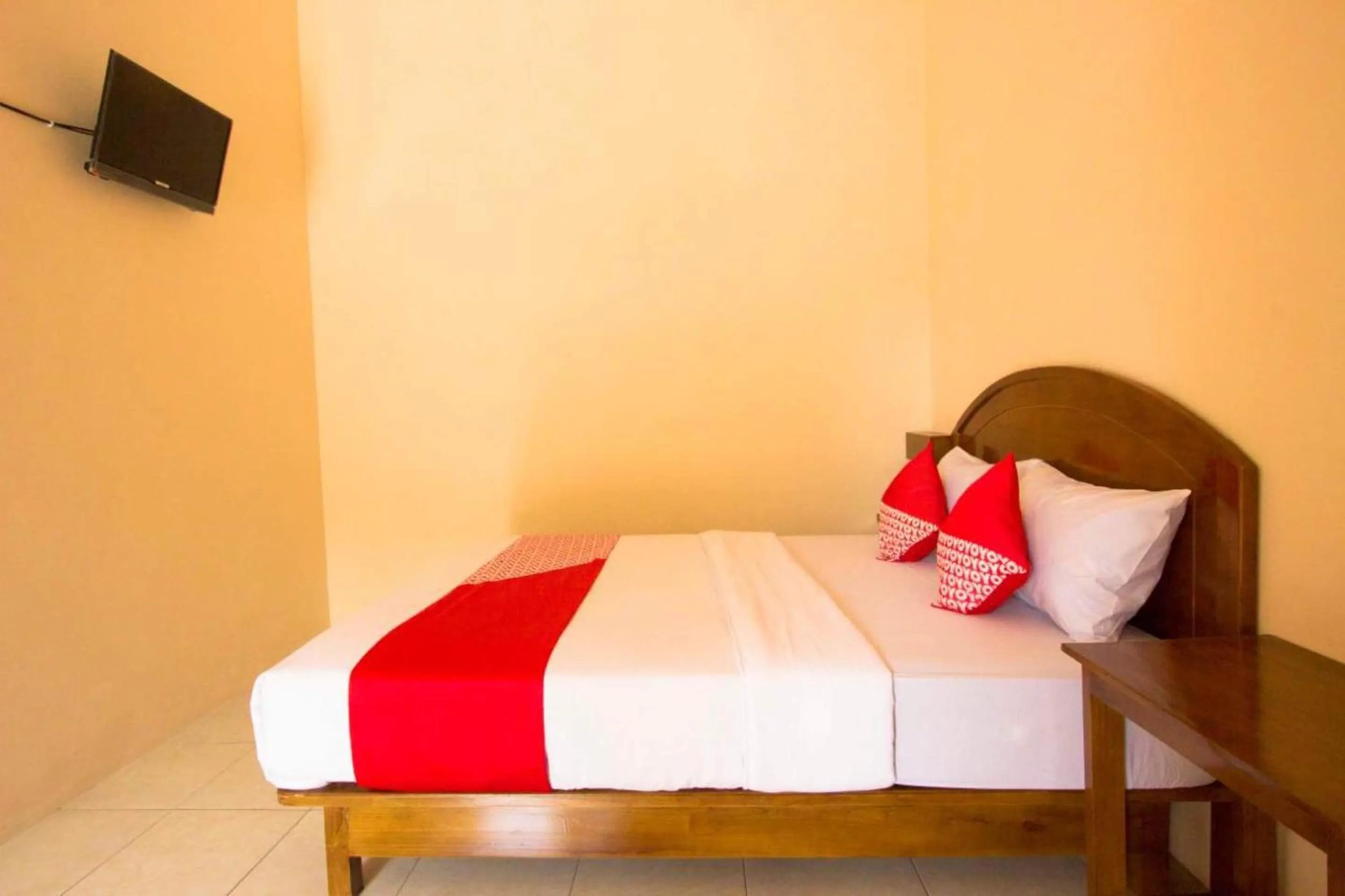 Bedroom, Bed in Hotel O Kebon Manis