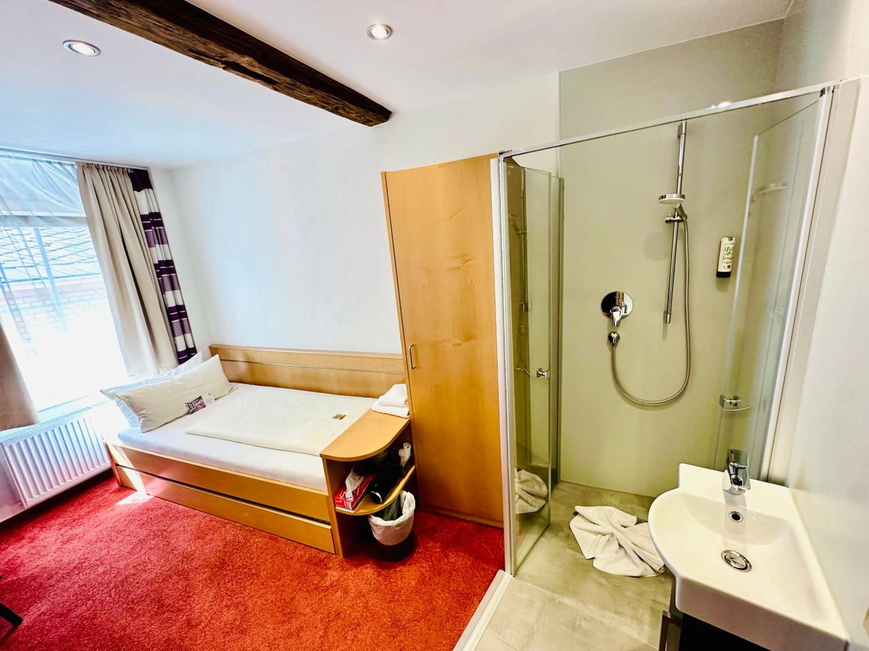 Photo of the whole room, Bed in Hotel Weinhof