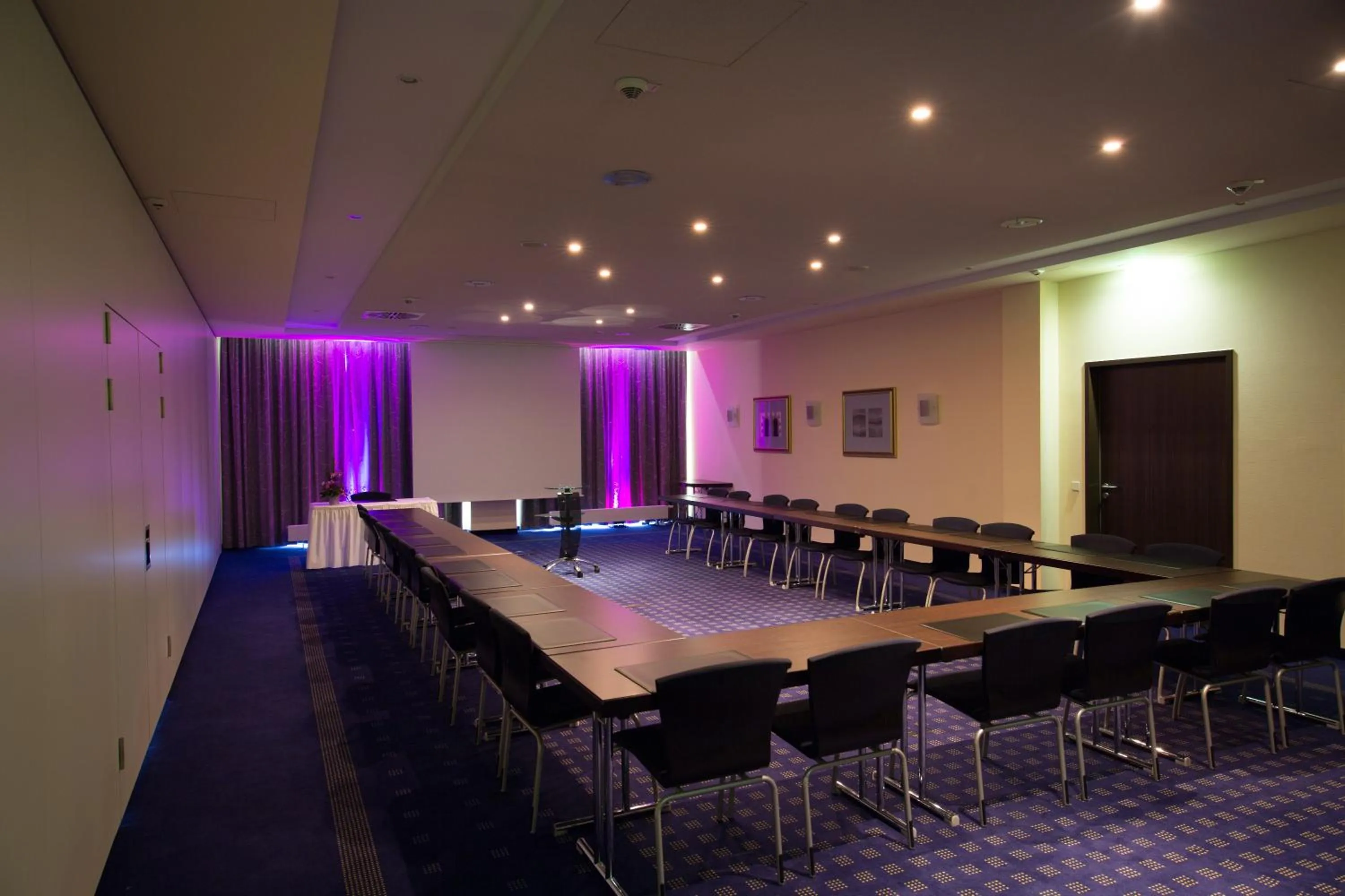 Business facilities in Dorint Hotel am Dom Erfurt