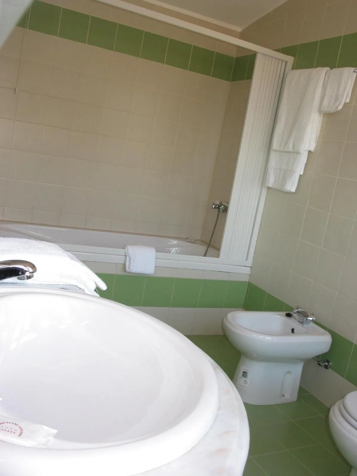 Bathroom in Hotel Santos