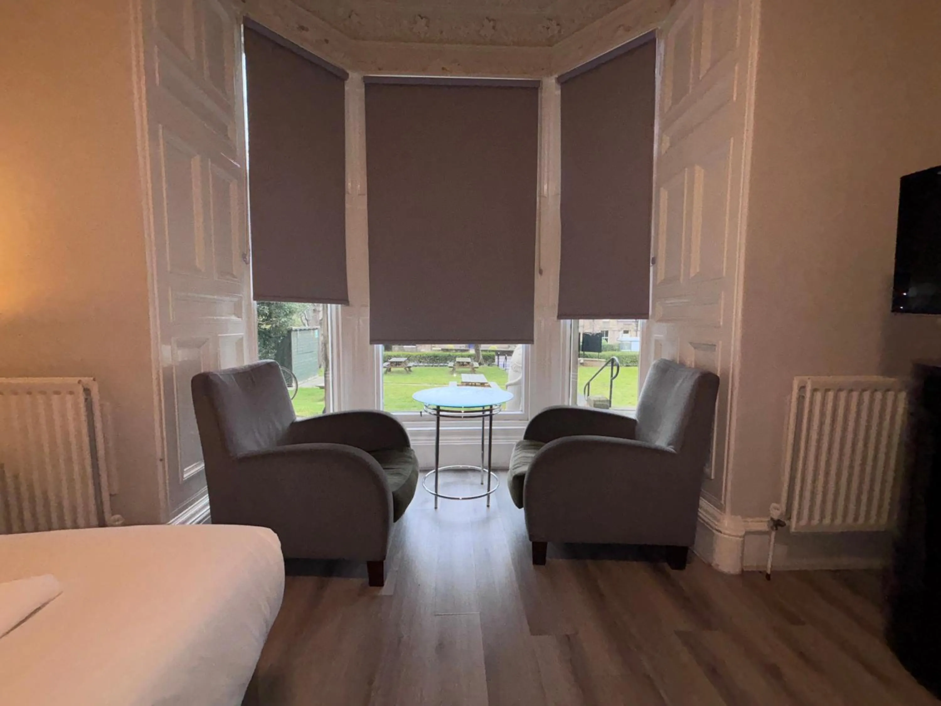 Bedroom in No6 West Coates