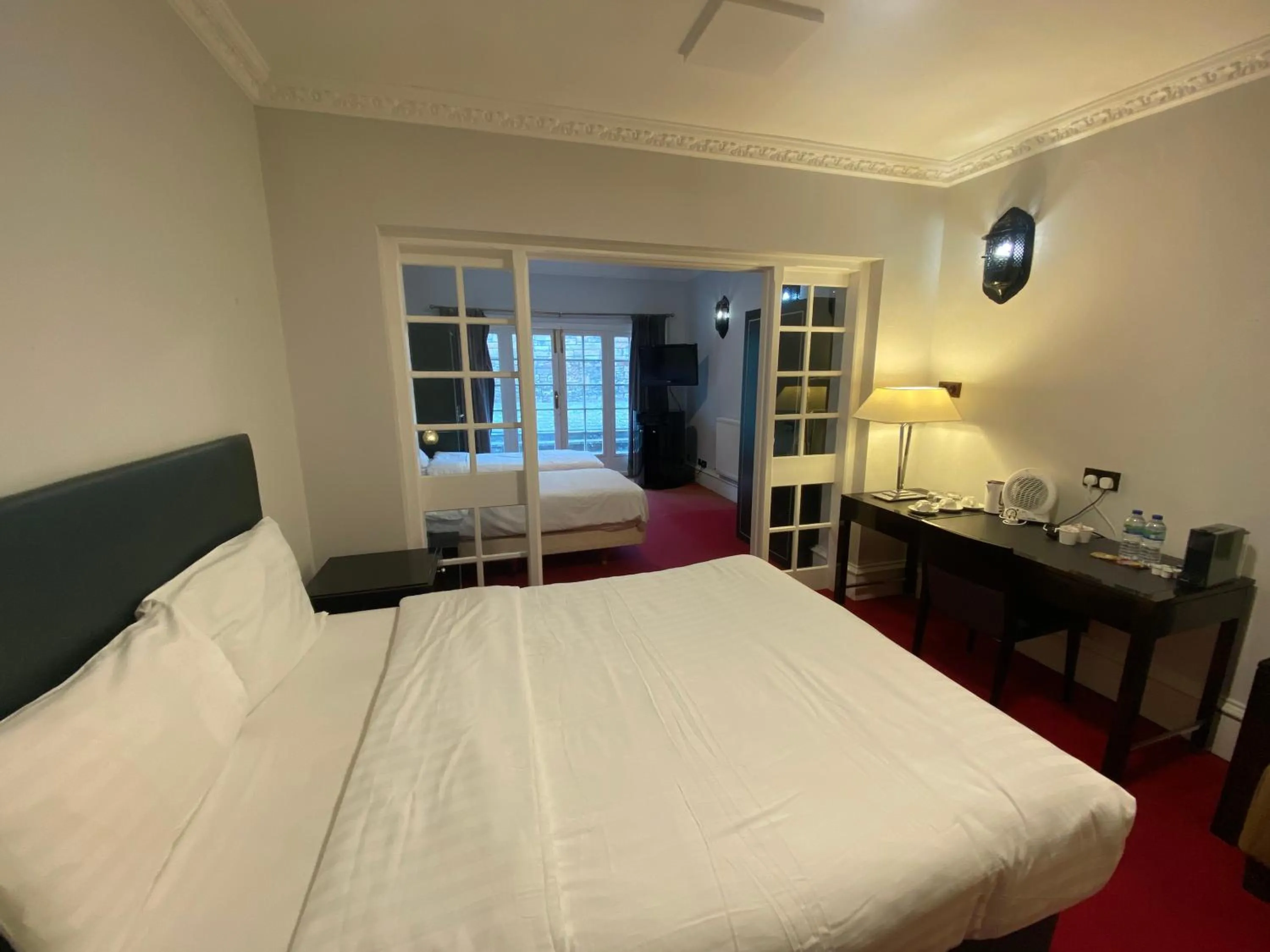 Bed in No6 West Coates