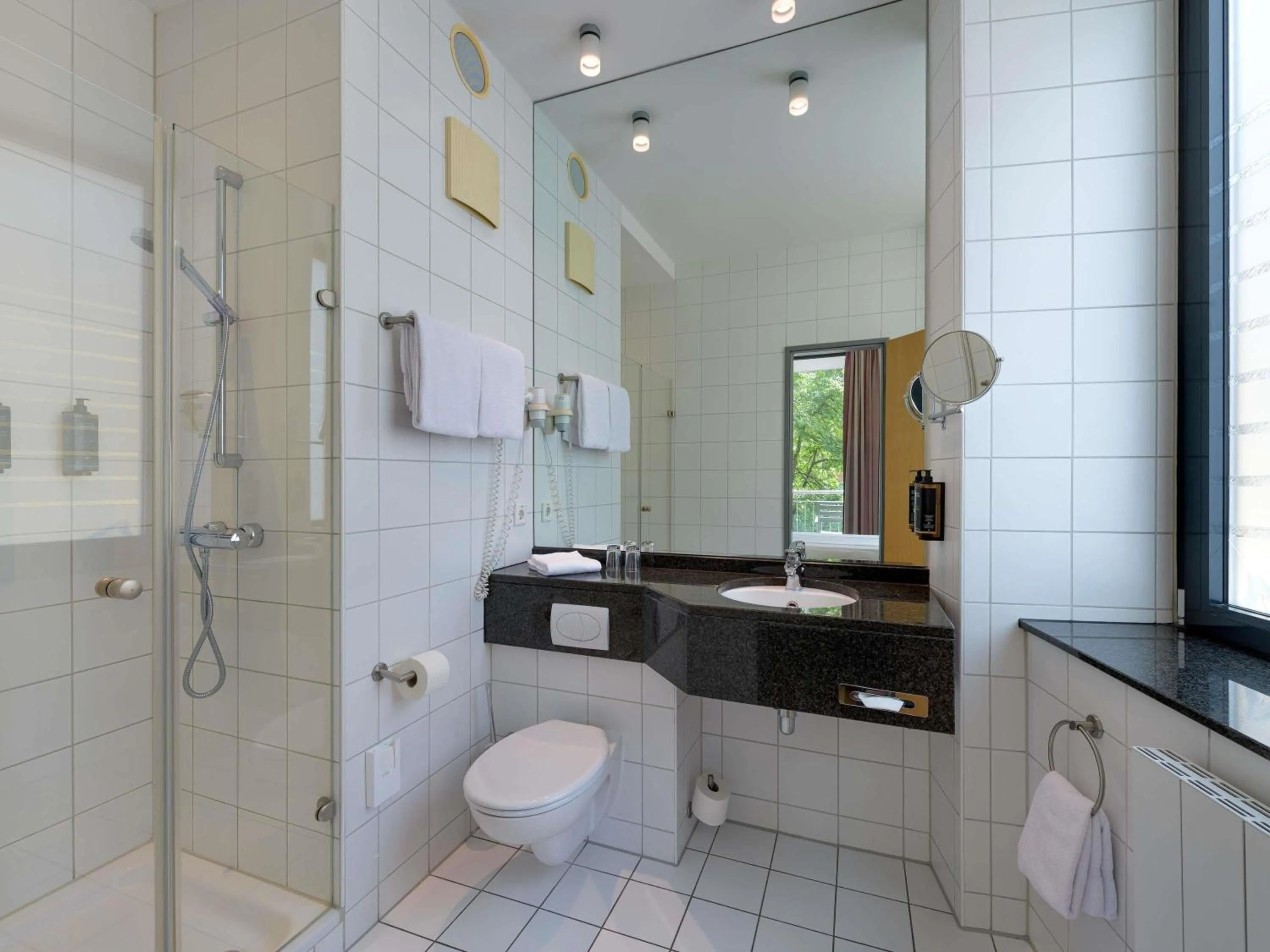 Bedroom in Mercure Hotel Aachen Am Dom