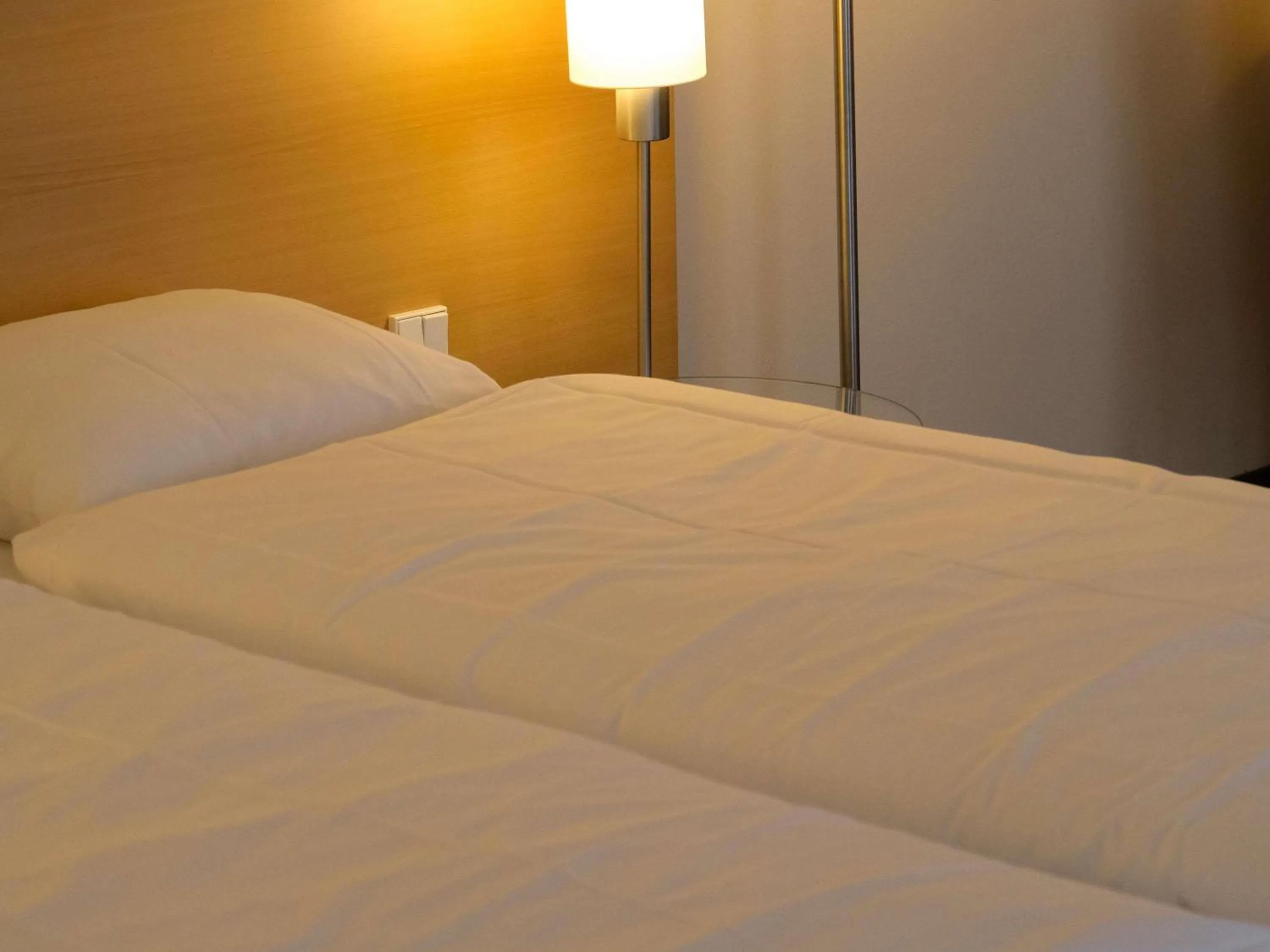 Bedroom, Bed in Mercure Hotel Aachen Am Dom